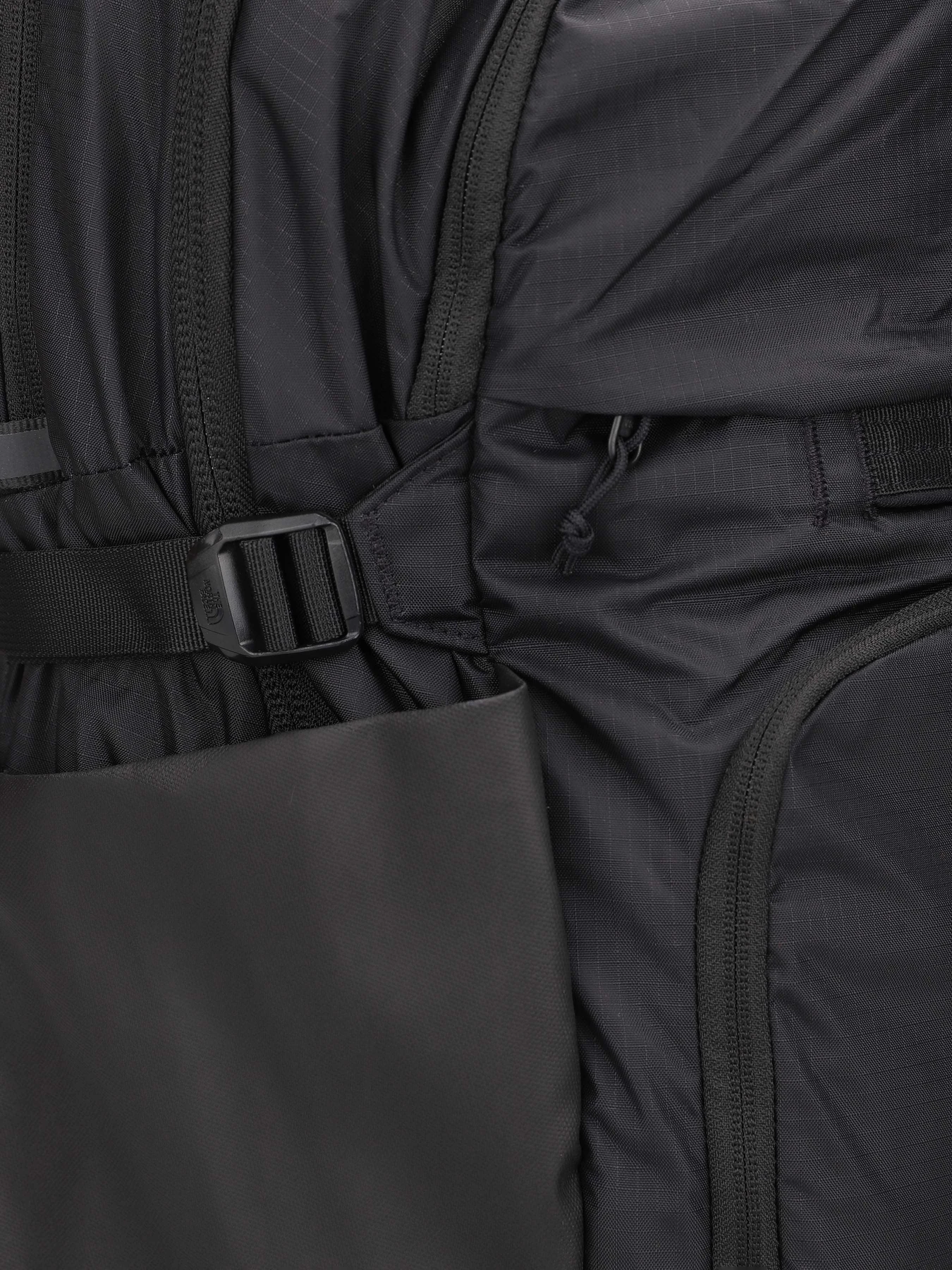 Рюкзаки The North Face Router 40L модель NF0A52SF4HF1 Рюкзаки The North Face Router 40L модель NF0A52SF4HF1 Фото