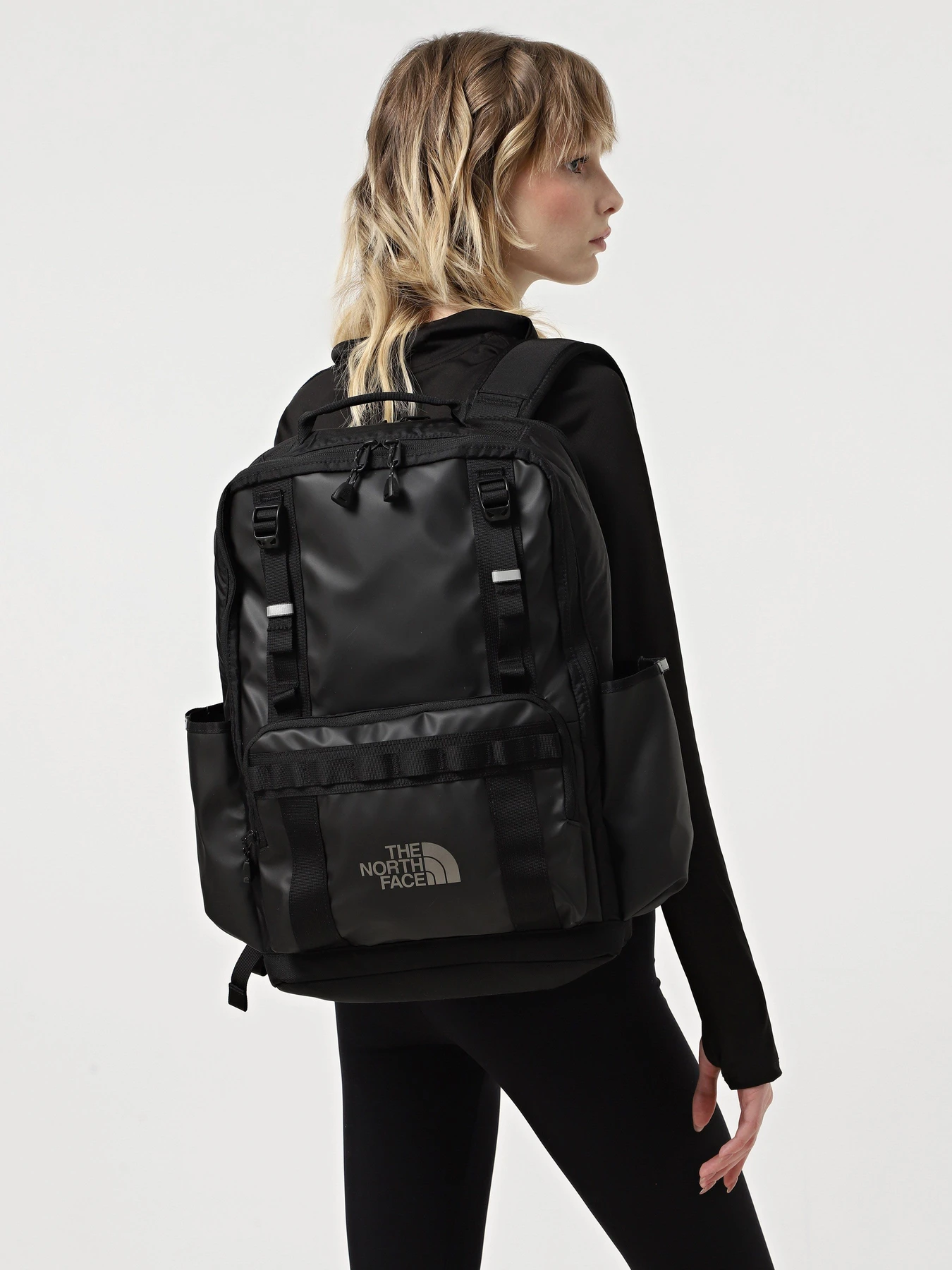 Рюкзаки The North Face Base Camp Daypack 24.6L модель NF0A8BK4BIA1 Рюкзаки The North Face Base Camp Daypack 24.6L модель NF0A8BK4BIA1 Фото