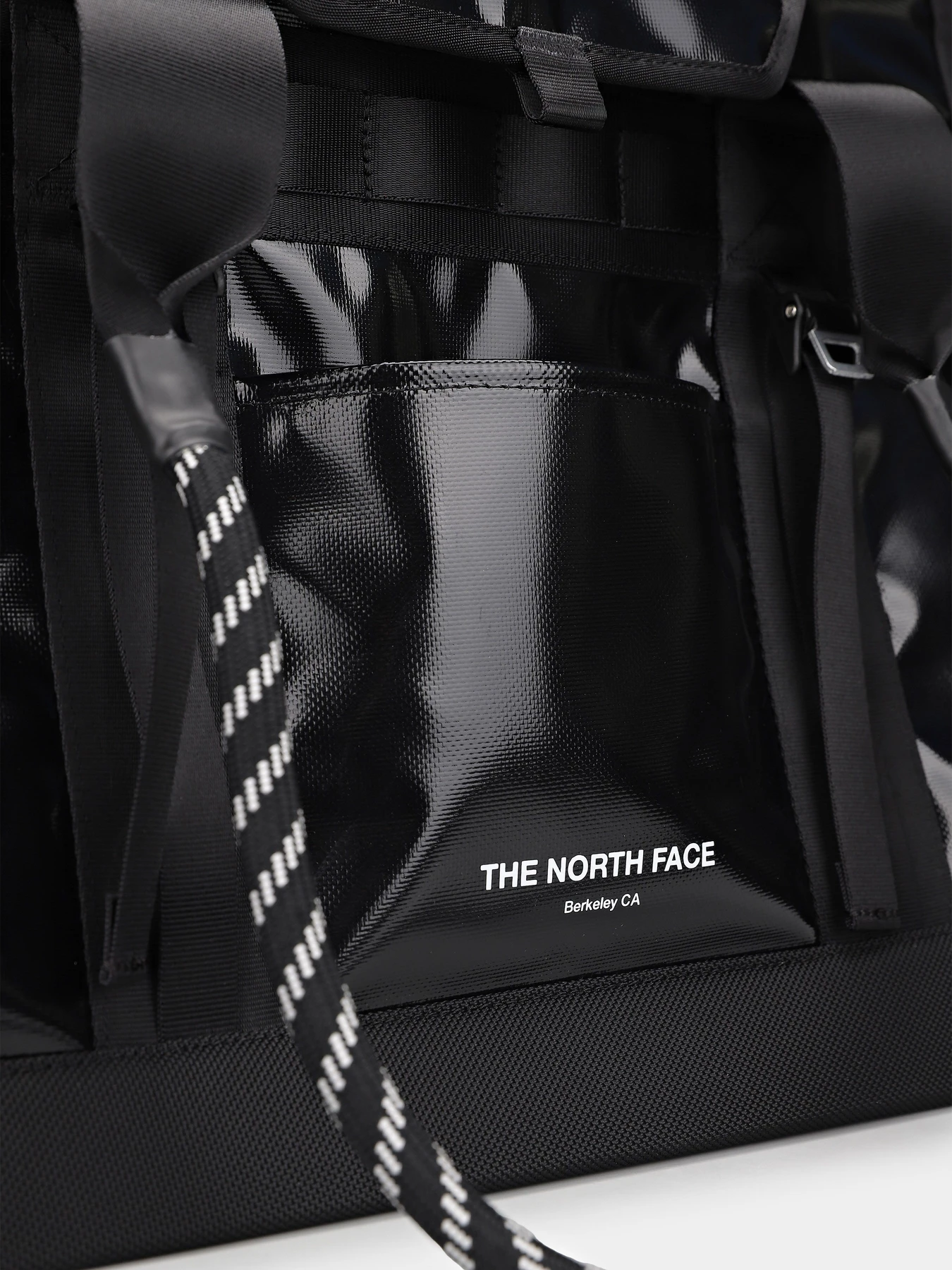 Сумки The North Face Base Camp 18L модель NF0A8C02KX71 Сумки The North Face Base Camp 18L модель NF0A8C02KX71 Фото