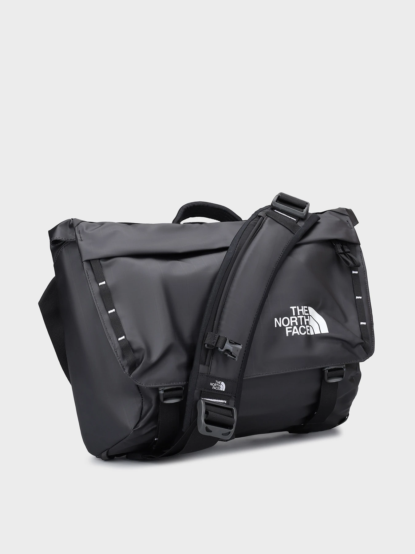 Сумки The North Face Base Camp Voyager 12 L модель NF0A81DP53R1 Фото