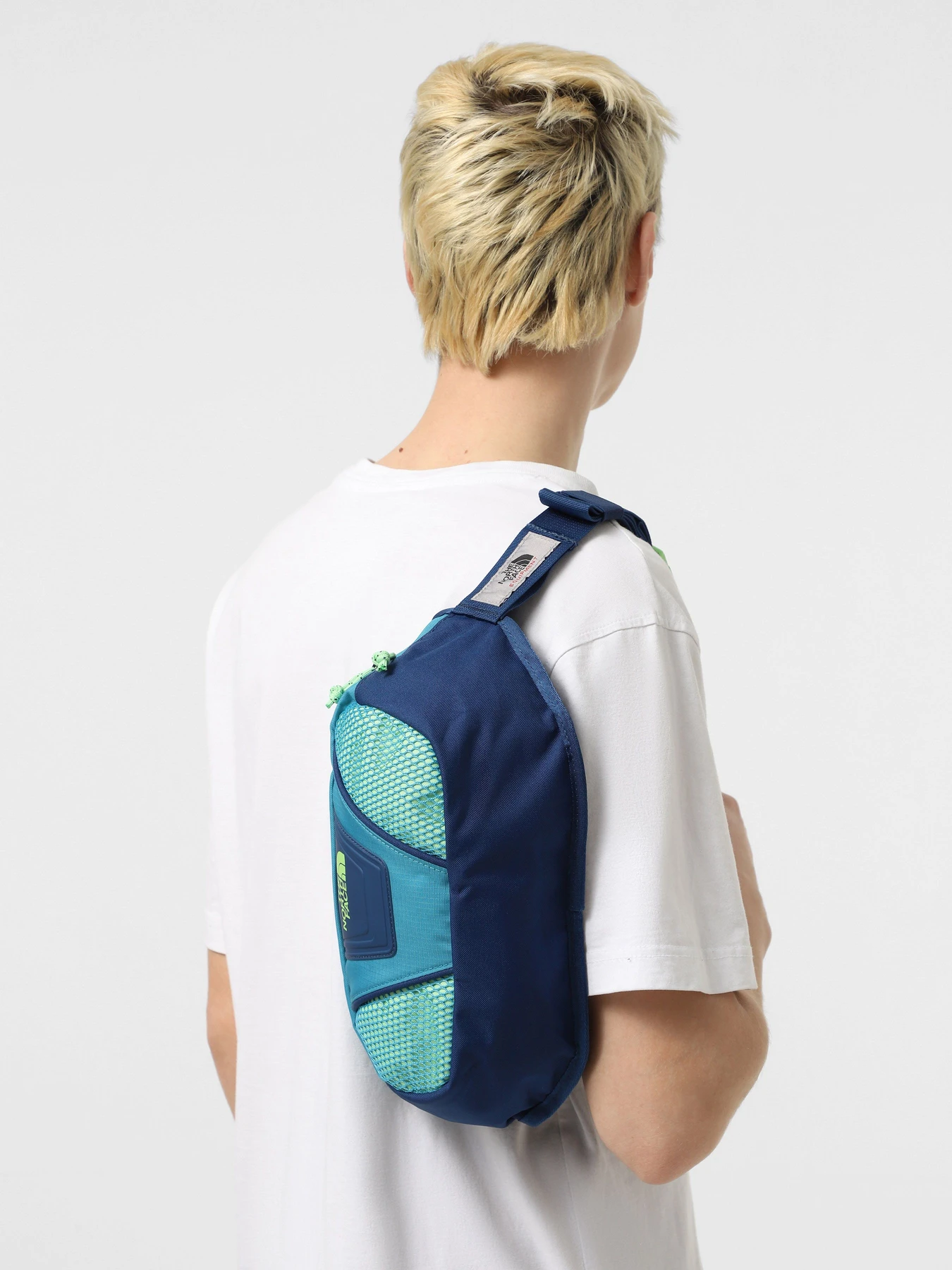Сумки The North Face Y2k Hip Pack 3 L модель NF0A87GEBDI1 Сумки The North Face Y2k Hip Pack 3 L модель NF0A87GEBDI1 Фото