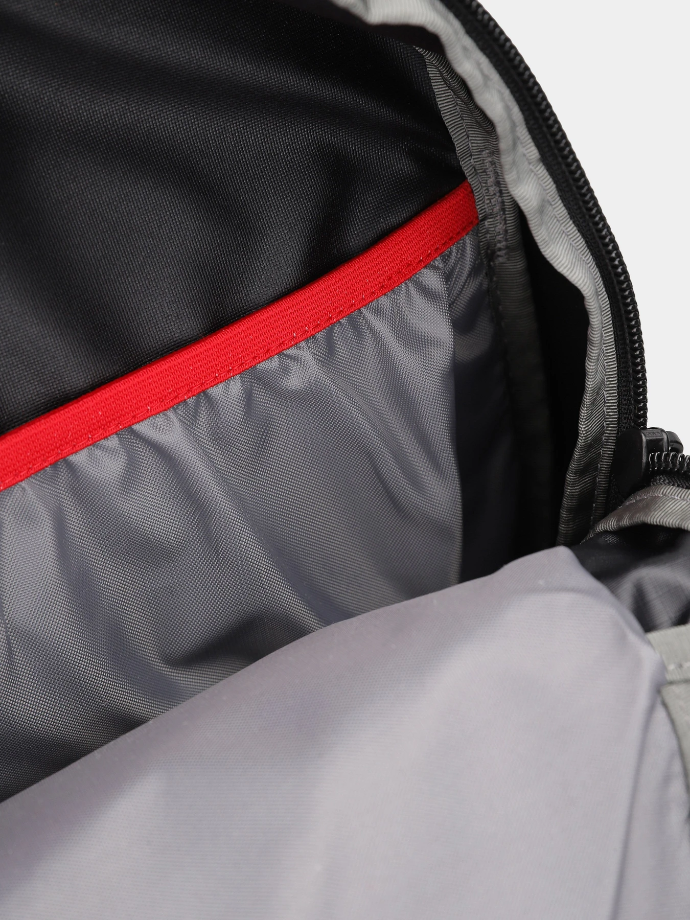 Рюкзаки The North Face Basin 18L модель NF0A52CZ4HF1 Рюкзаки The North Face Basin 18L модель NF0A52CZ4HF1 Фото