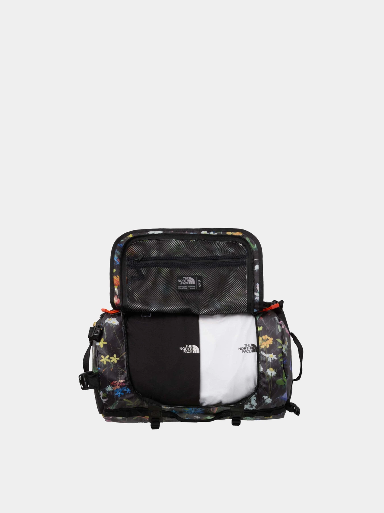Дорожные сумки и чемоданы The North Face Base Camp 50L модель NF0A52STGIO1 Дорожные сумки и чемоданы The North Face Base Camp 50L модель NF0A52STGIO1 Фото