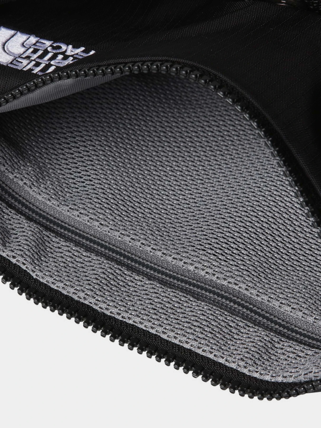 Сумки The North Face Terra модель NF0A81EPKY41 Фото