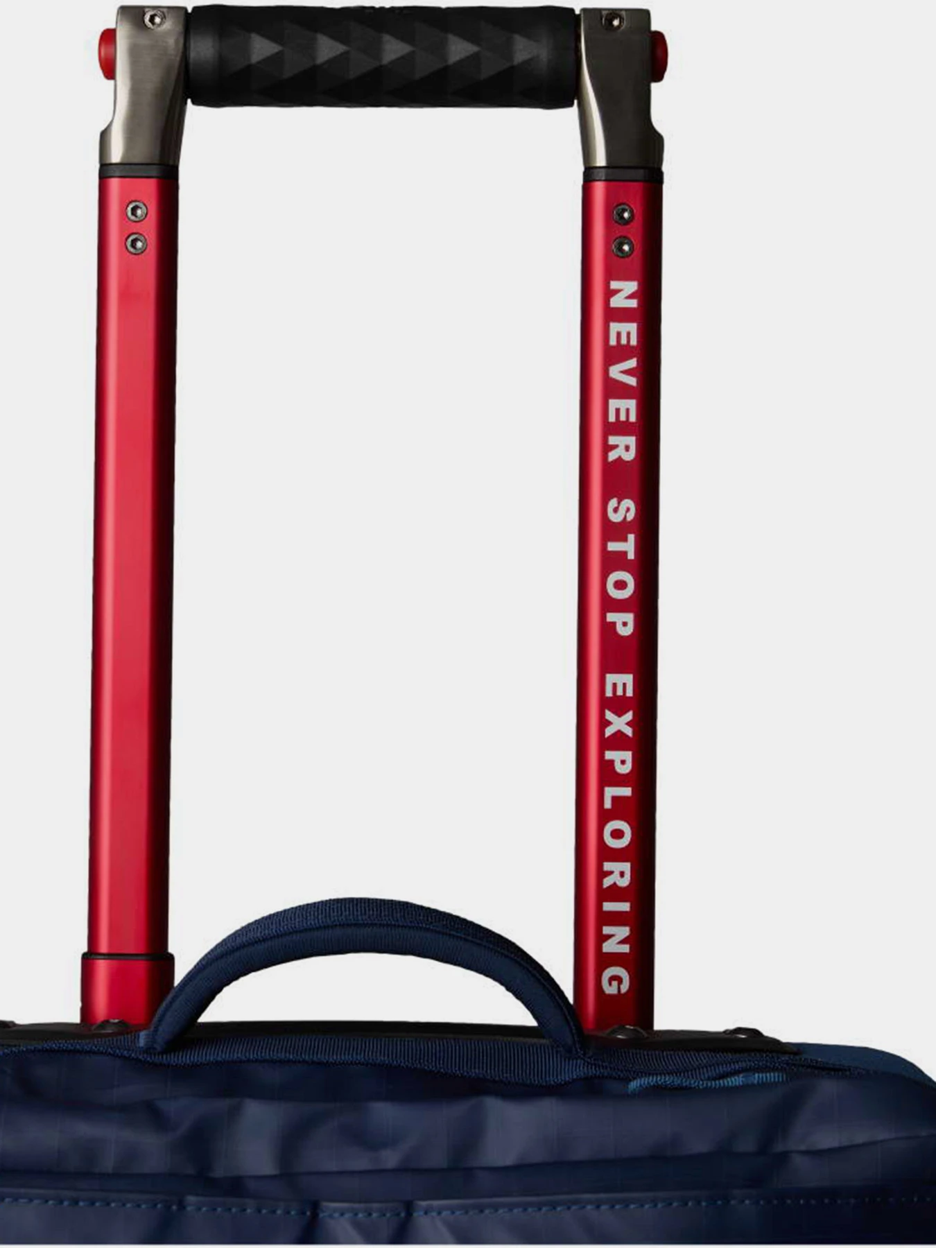 Дорожные сумки и чемоданы The North Face BASE CAMP VOYAGER 21 ROLLER модель NF0A52UD9261 Фото