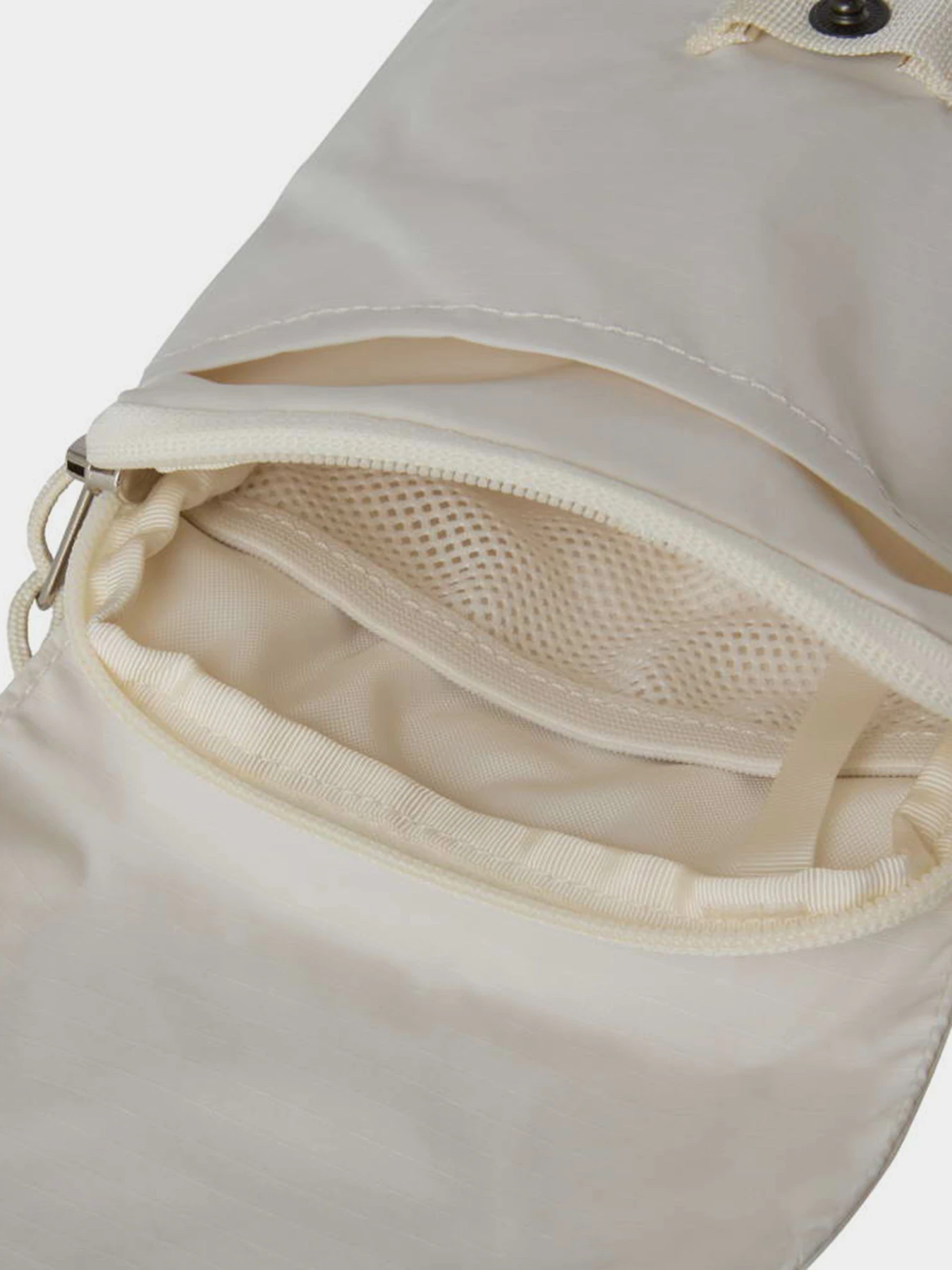 Сумки The North Face GLEN CANYON POCKET CROSSBODY модель NF0A8EETJN51 Сумки The North Face GLEN CANYON POCKET CROSSBODY модель NF0A8EETJN51 Фото