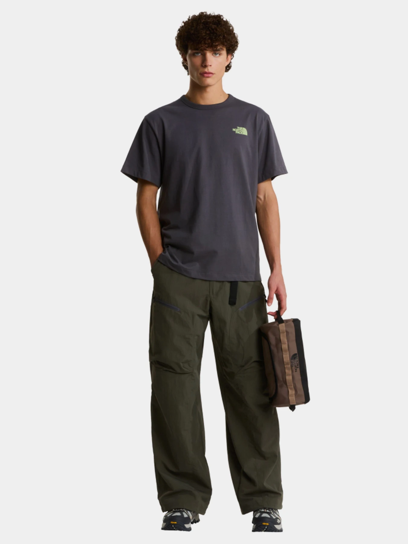 Дорожные сумки и чемоданы The North Face BC TRAVEL CANISTER - L модель NF0A52TFXE71 Дорожные сумки и чемоданы The North Face BC TRAVEL CANISTER - L модель NF0A52TFXE71 Фото