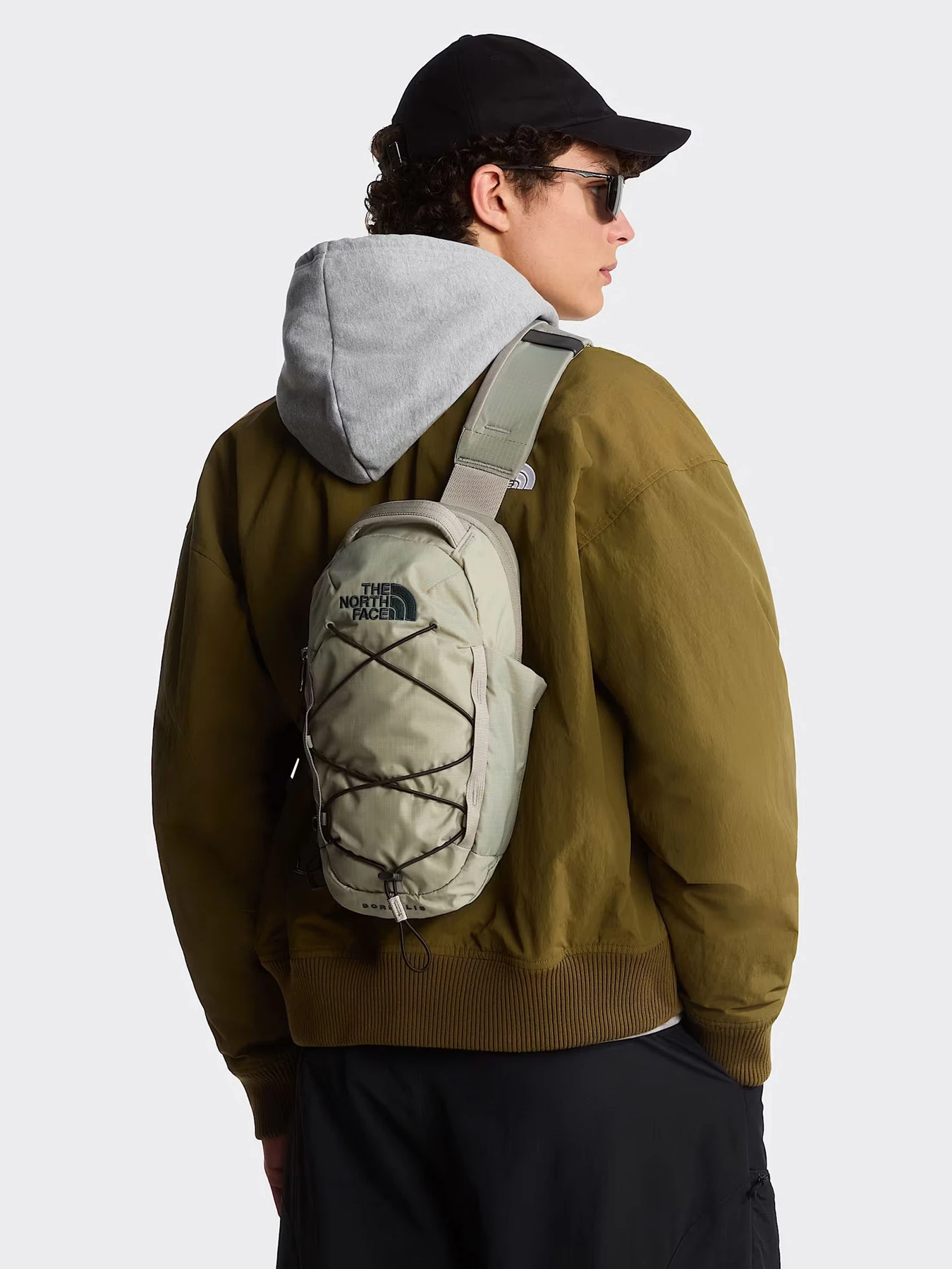 Рюкзаки The North Face BOREALIS SLING модель NF0A52UP0WB1 Фото