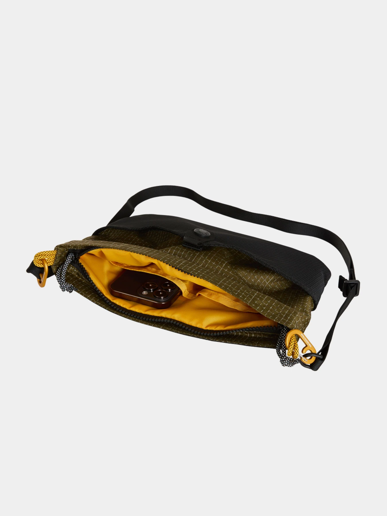 Сумки The North Face CLYFFE SHOULDER BAG модель NF0A8GJGRL51 Сумки The North Face CLYFFE SHOULDER BAG модель NF0A8GJGRL51 Фото