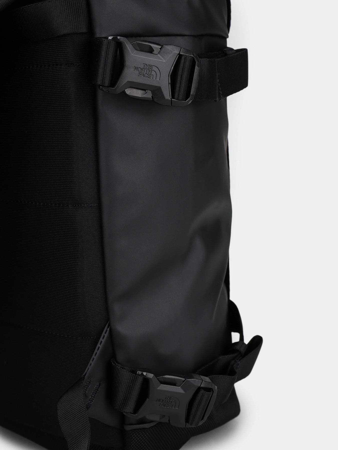Рюкзаки The North Face Commuter Roll Top модель NF0A52TTKX71 Рюкзаки The North Face Commuter Roll Top модель NF0A52TTKX71 Фото