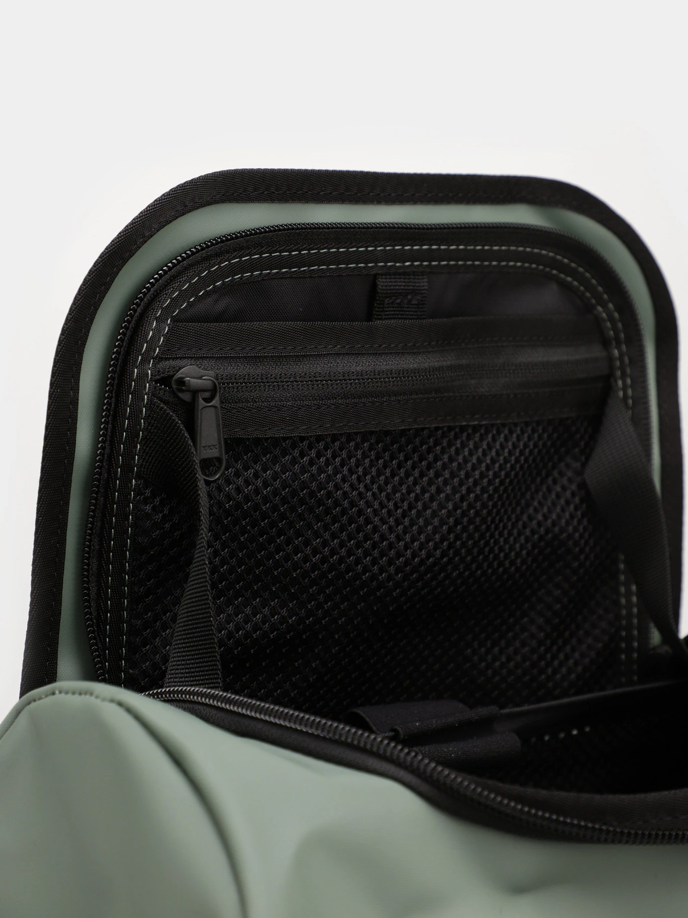 Сумки The North Face Base Camp Travel Canister—L модель NF0A52TFGCC1 Фото