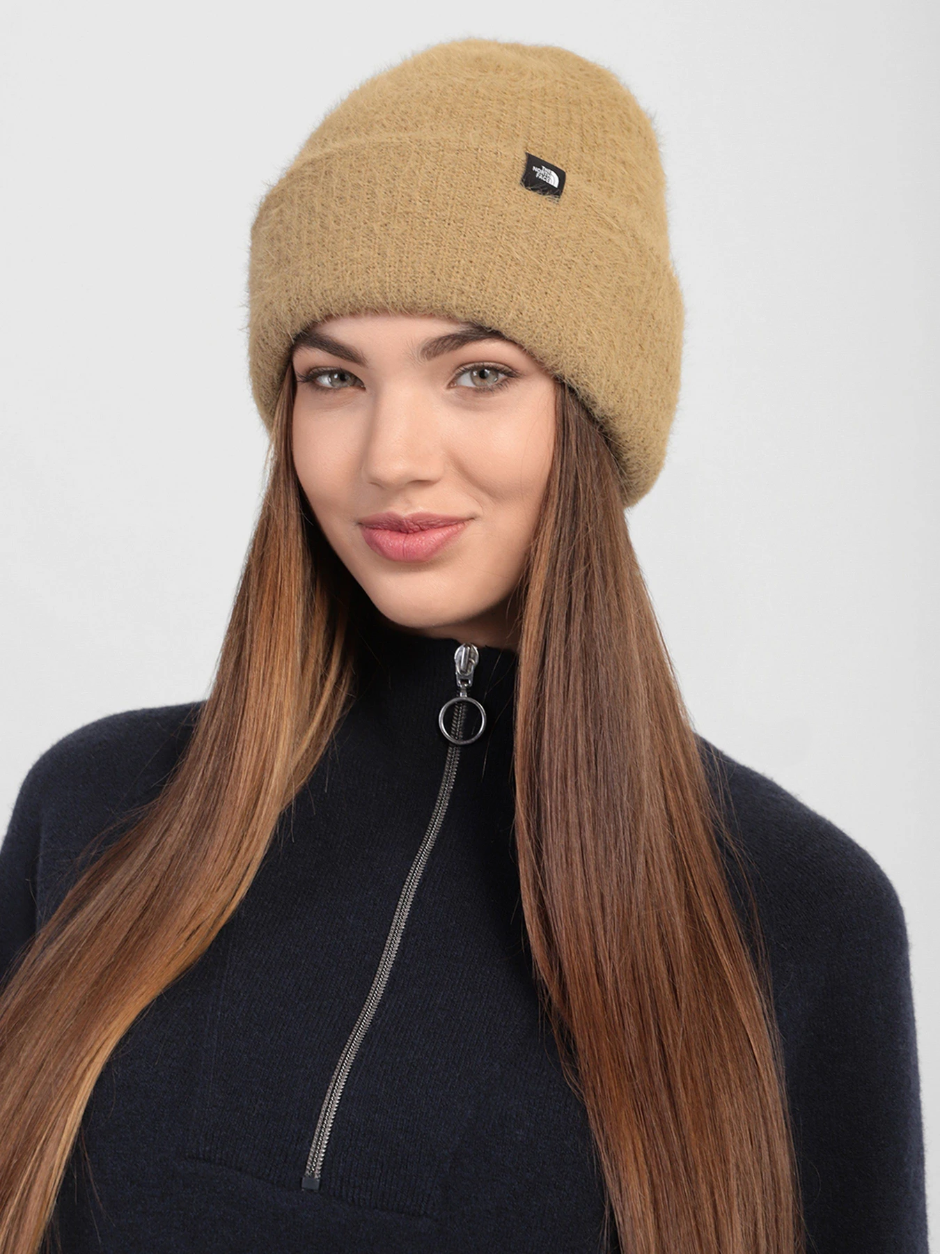 Шапки и кепки The North Face Plush Beanie модель NF0A3FLXPLX1 Шапки и кепки The North Face Plush Beanie модель NF0A3FLXPLX1 Фото