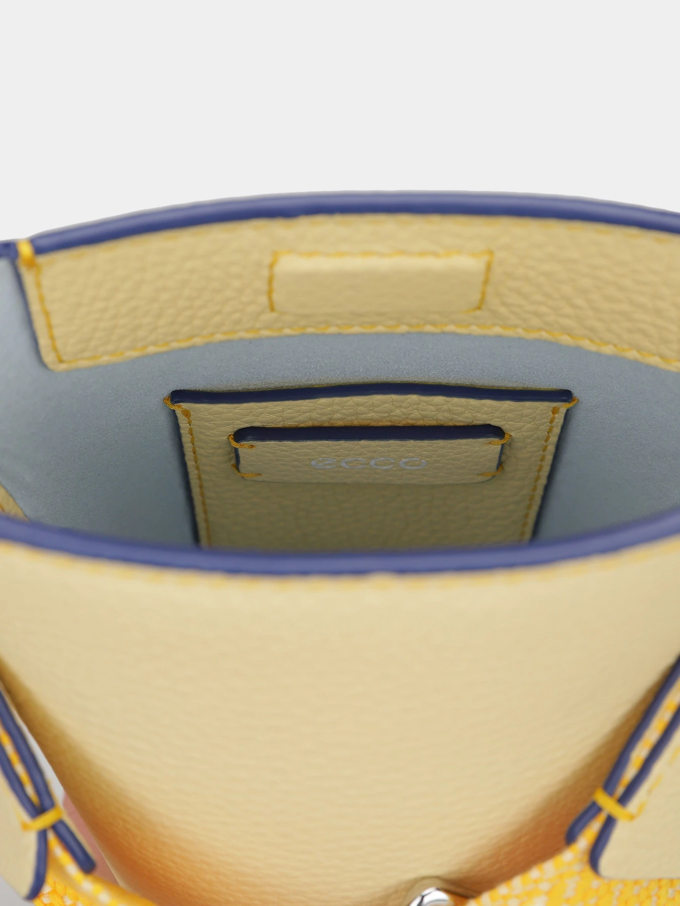 Сумки ECCO POT BAG модель 910804591107 Сумки ECCO POT BAG модель 910804591107 Фото