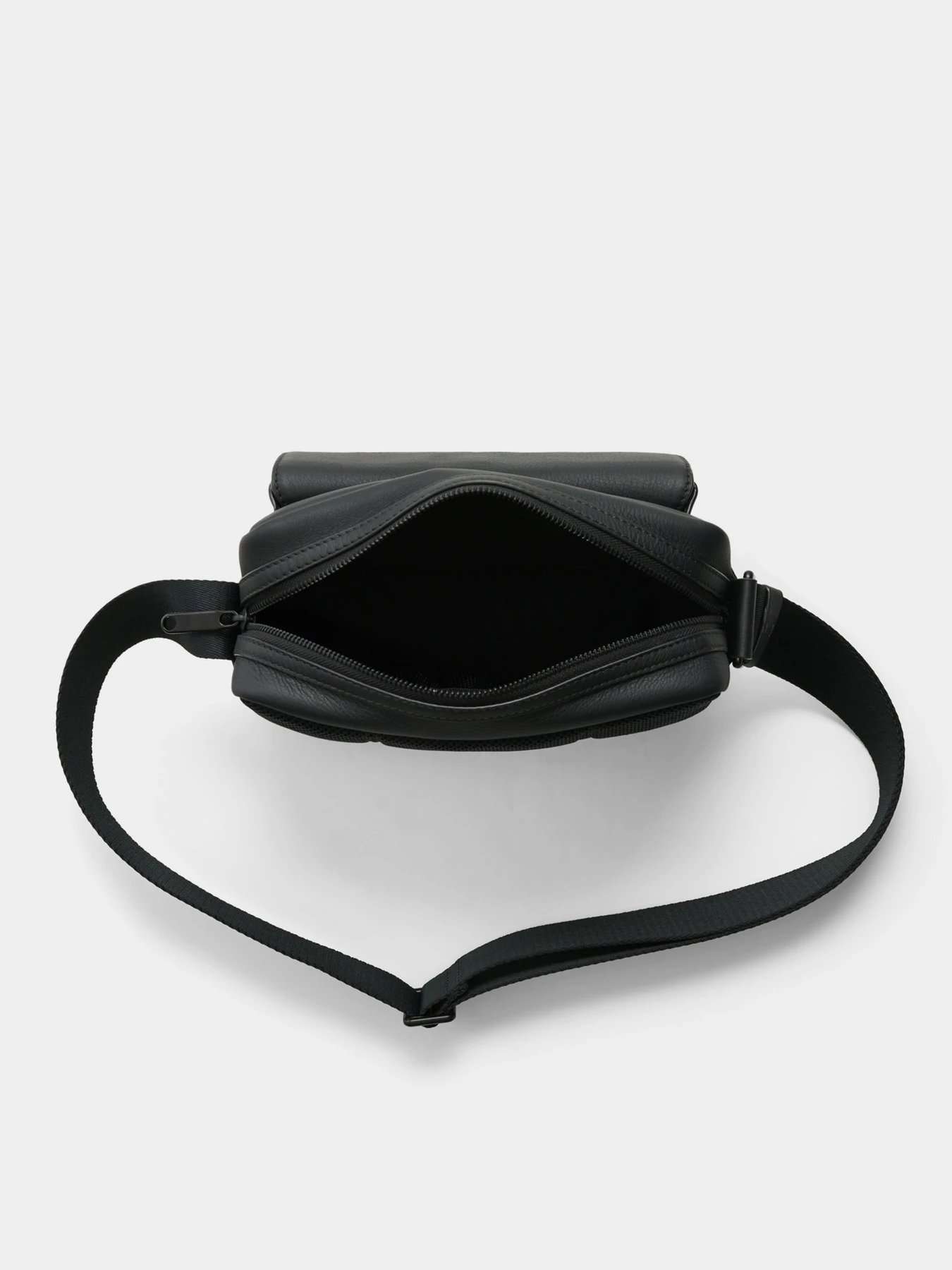 Сумки ECCO CAMERA BAG модель 910821390000 Сумки ECCO CAMERA BAG модель 910821390000 Фото