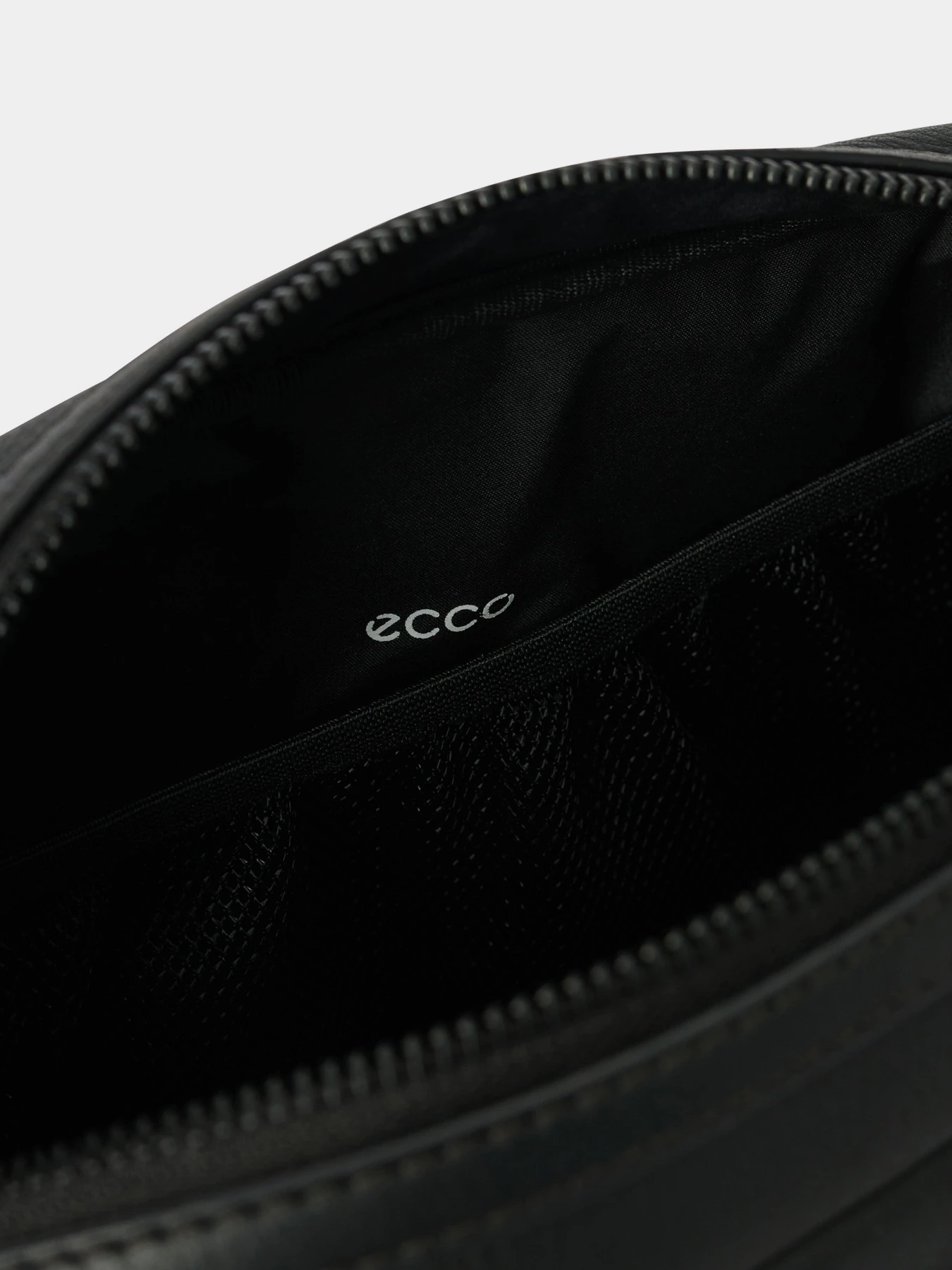Сумки ECCO CAMERA BAG модель 910821390000 Сумки ECCO CAMERA BAG модель 910821390000 Фото