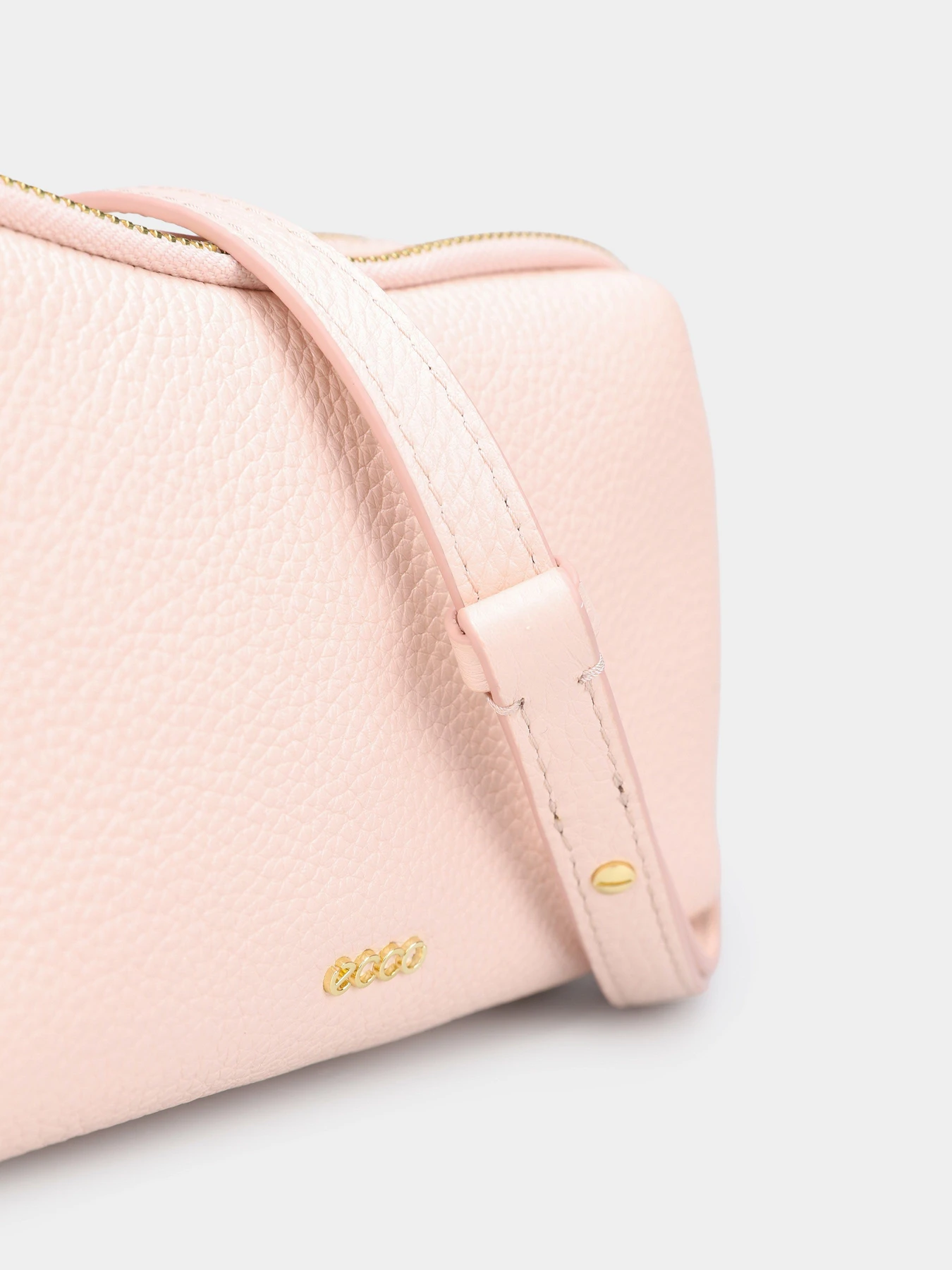 Сумки ECCO CAMERA BAG модель 910821490250 Сумки ECCO CAMERA BAG модель 910821490250 Фото