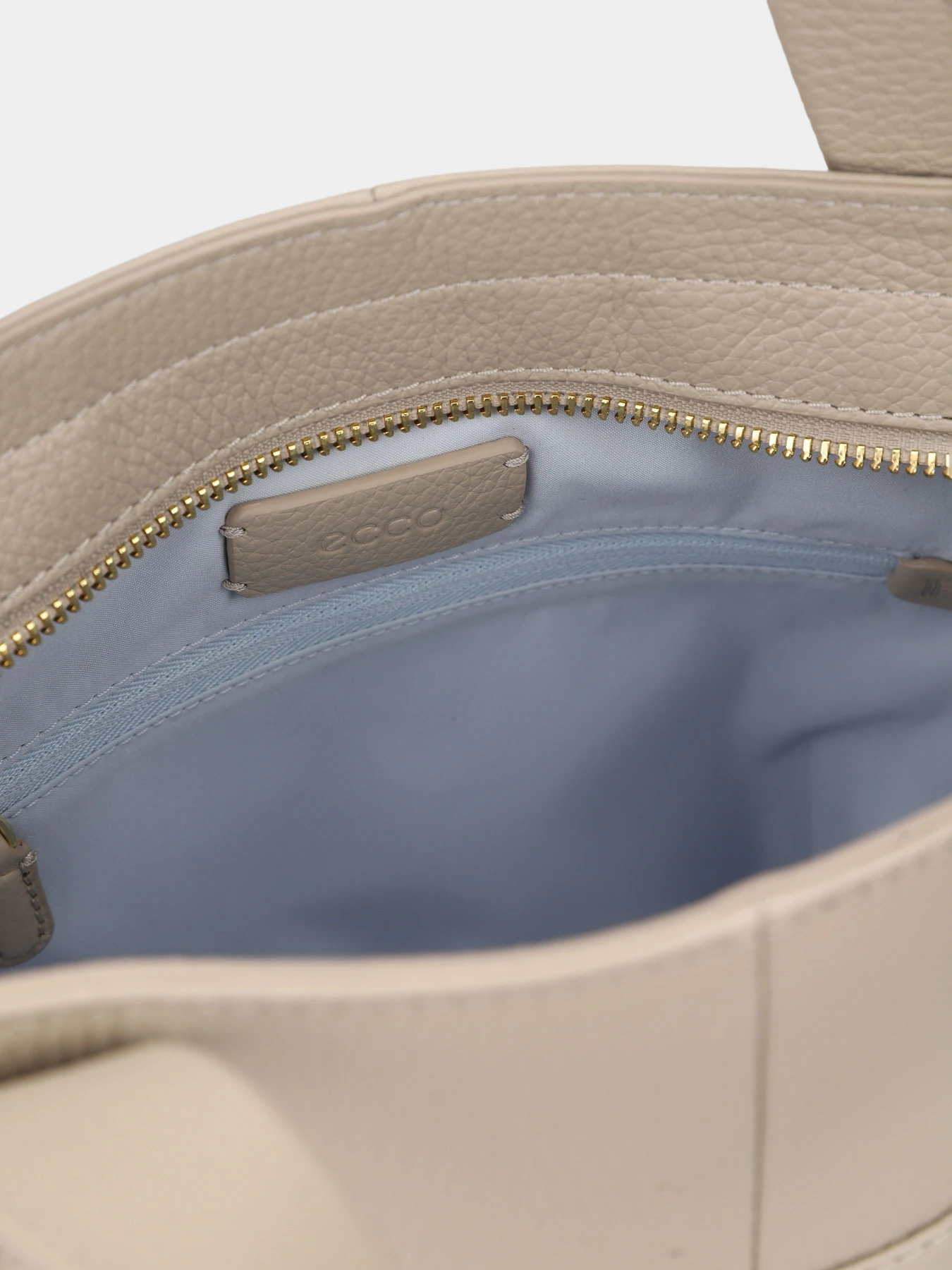 Сумки ECCO ESSENTIAL S модель 910828190017 Сумки ECCO ESSENTIAL S модель 910828190017 Фото