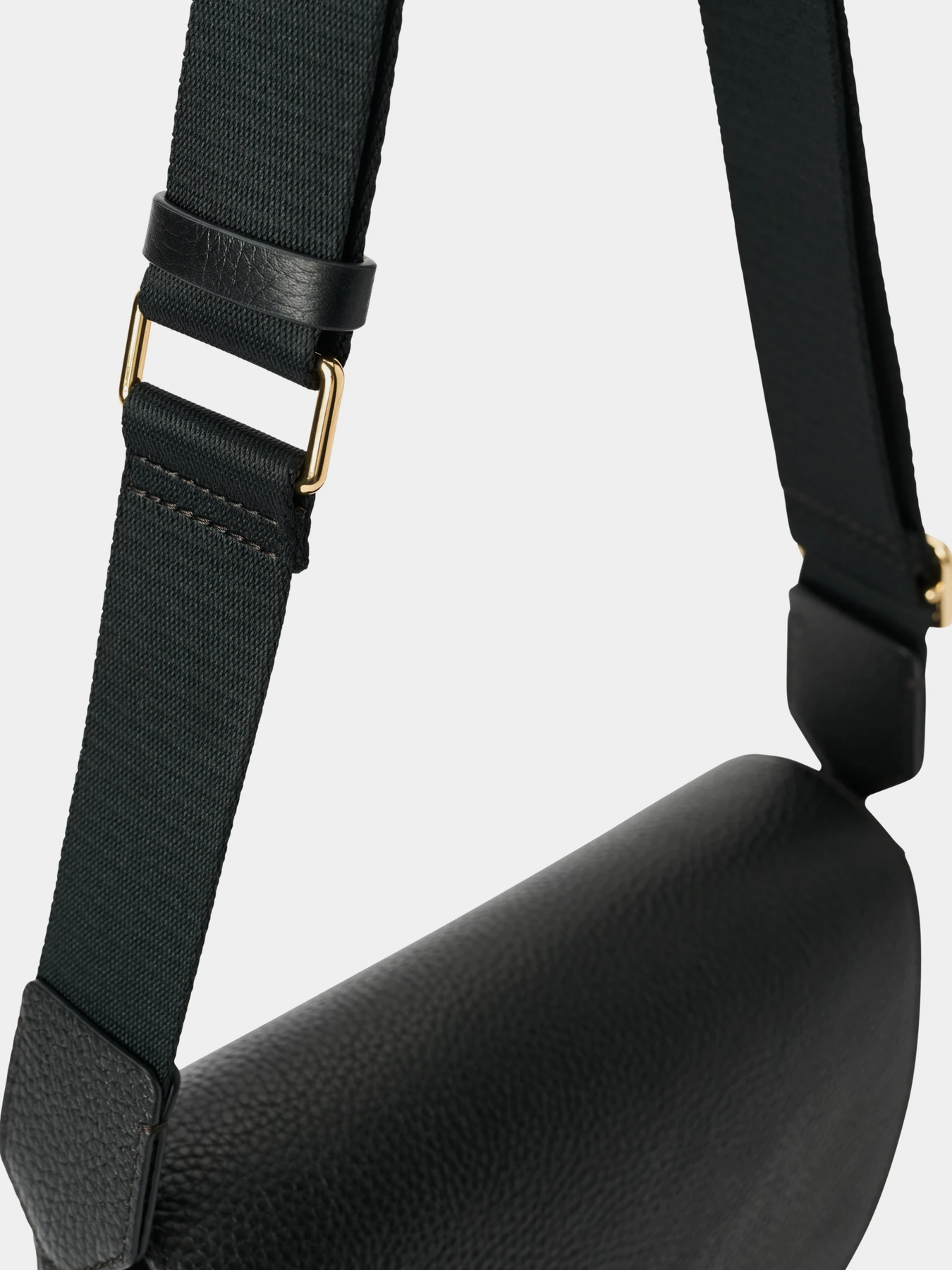 Сумки ECCO ECCO ESSENTIAL модель 910828090000 Сумки ECCO ECCO ESSENTIAL модель 910828090000 Фото