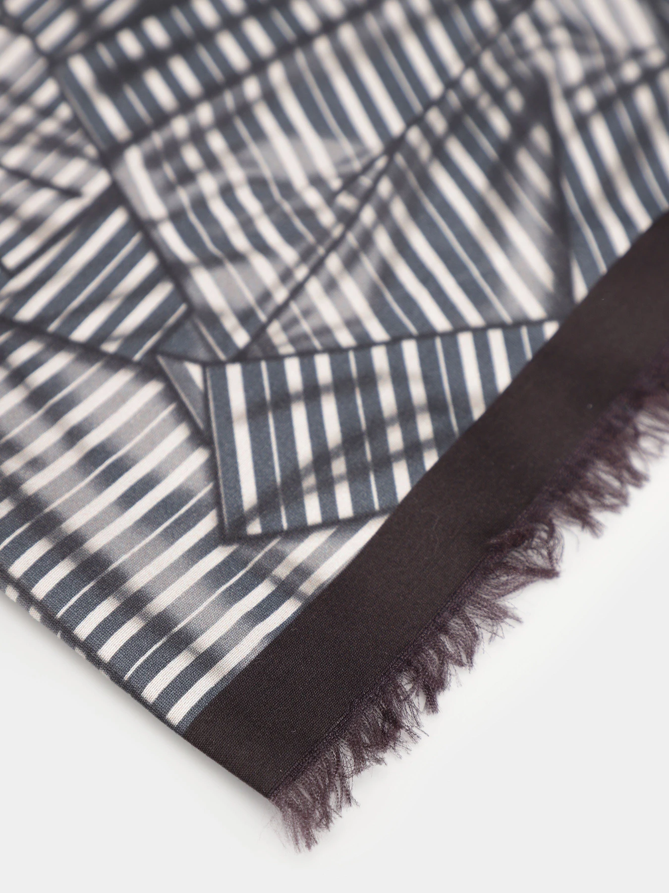 Шарфи та хустки Zegna модель AC312275_Графітовий Шарфи та хустки Zegna модель AC312275_Графітовий Фото