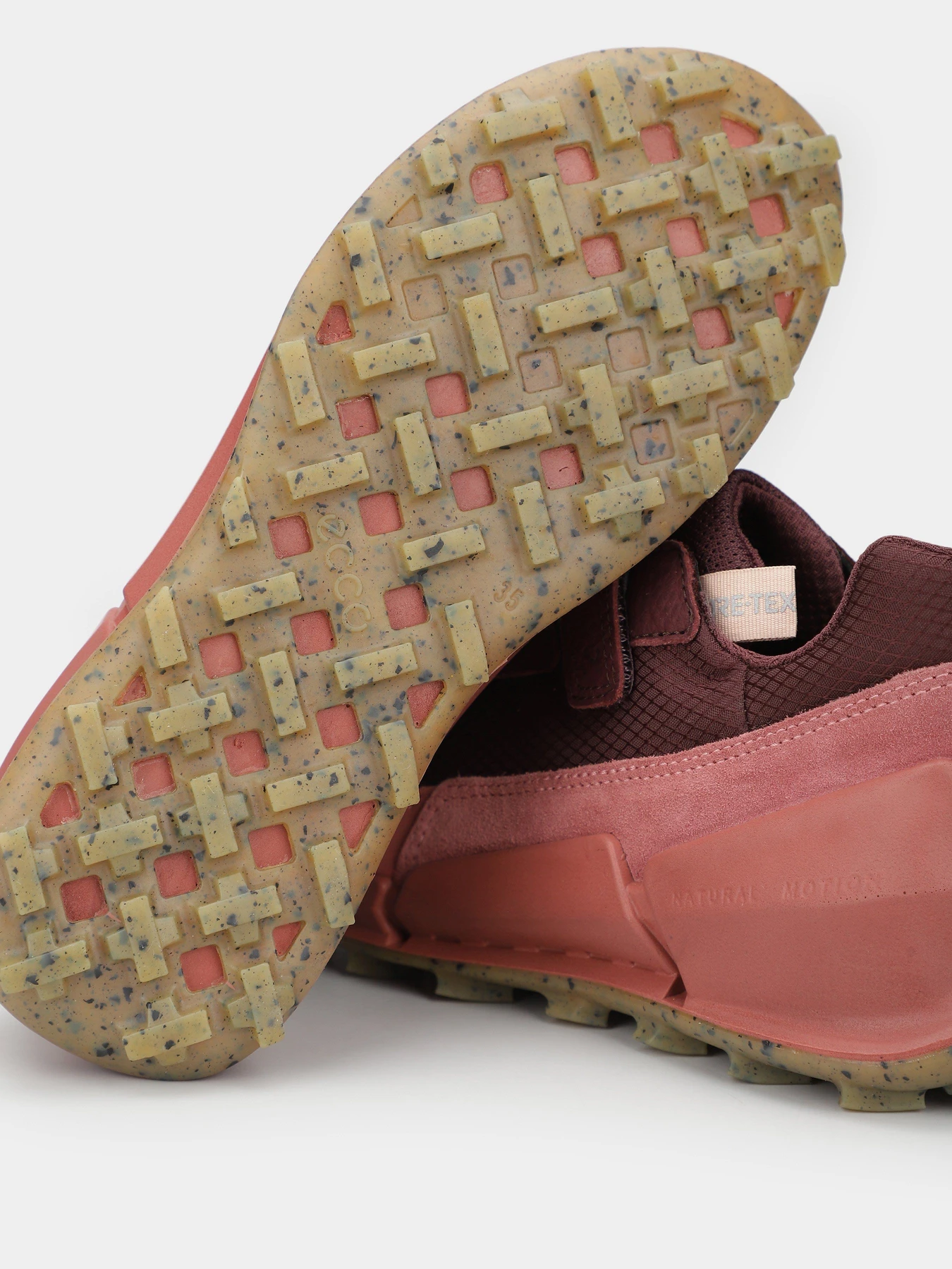 Кросівки ECCO Biom K2 модель 71126261044 Кросівки ECCO Biom K2 модель 71126261044 Фото