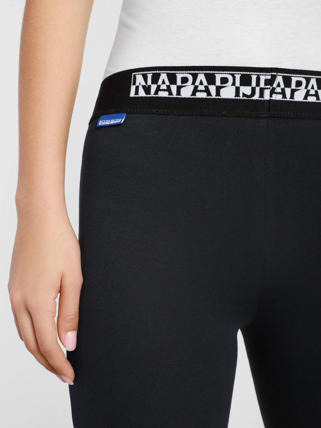 Брюки Napapijri Box Leggings модель NP0A4F561761 Фото