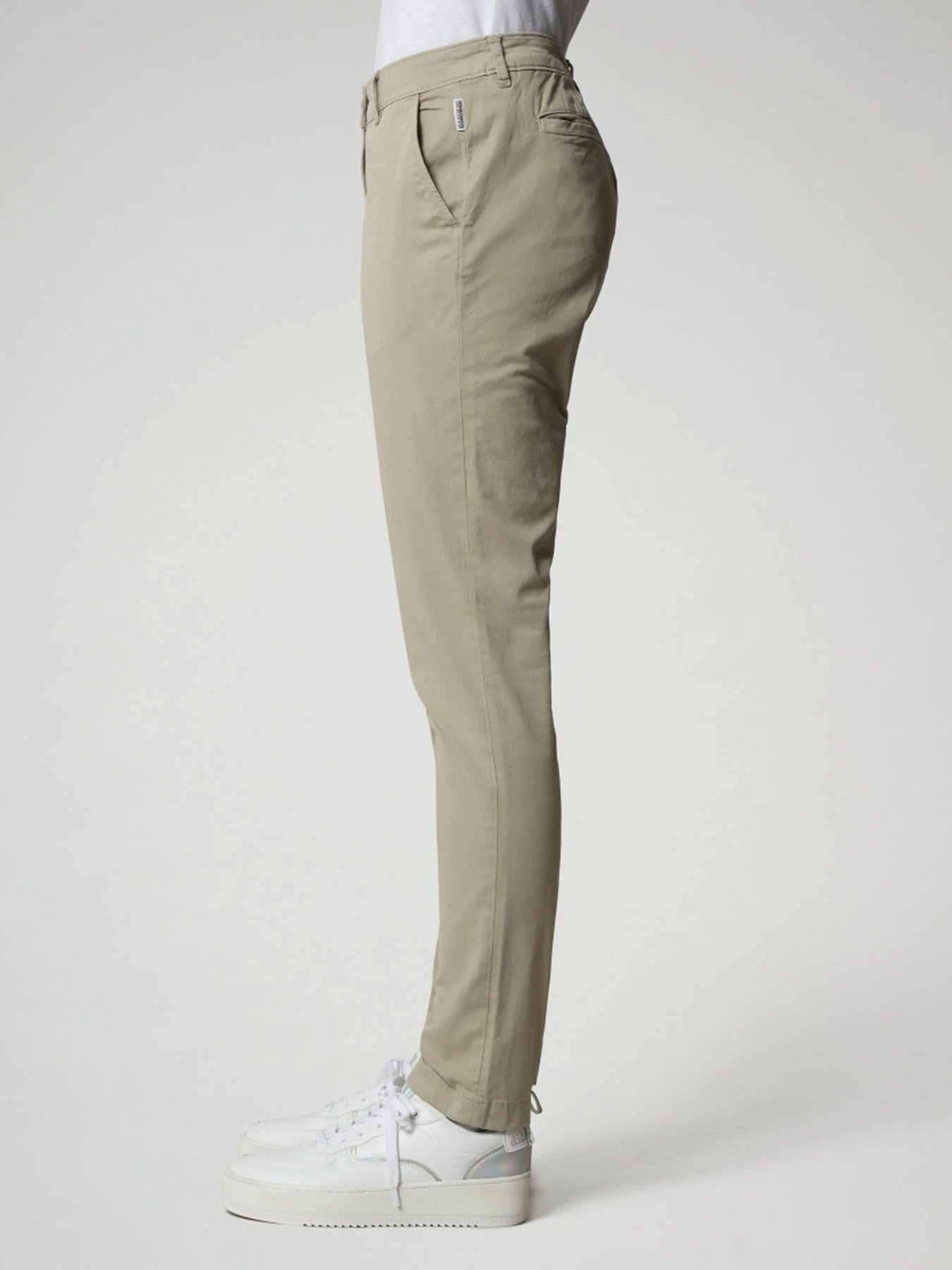 Брюки Napapijri Chino Meridian модель NP0A4FAMG5L1 Фото