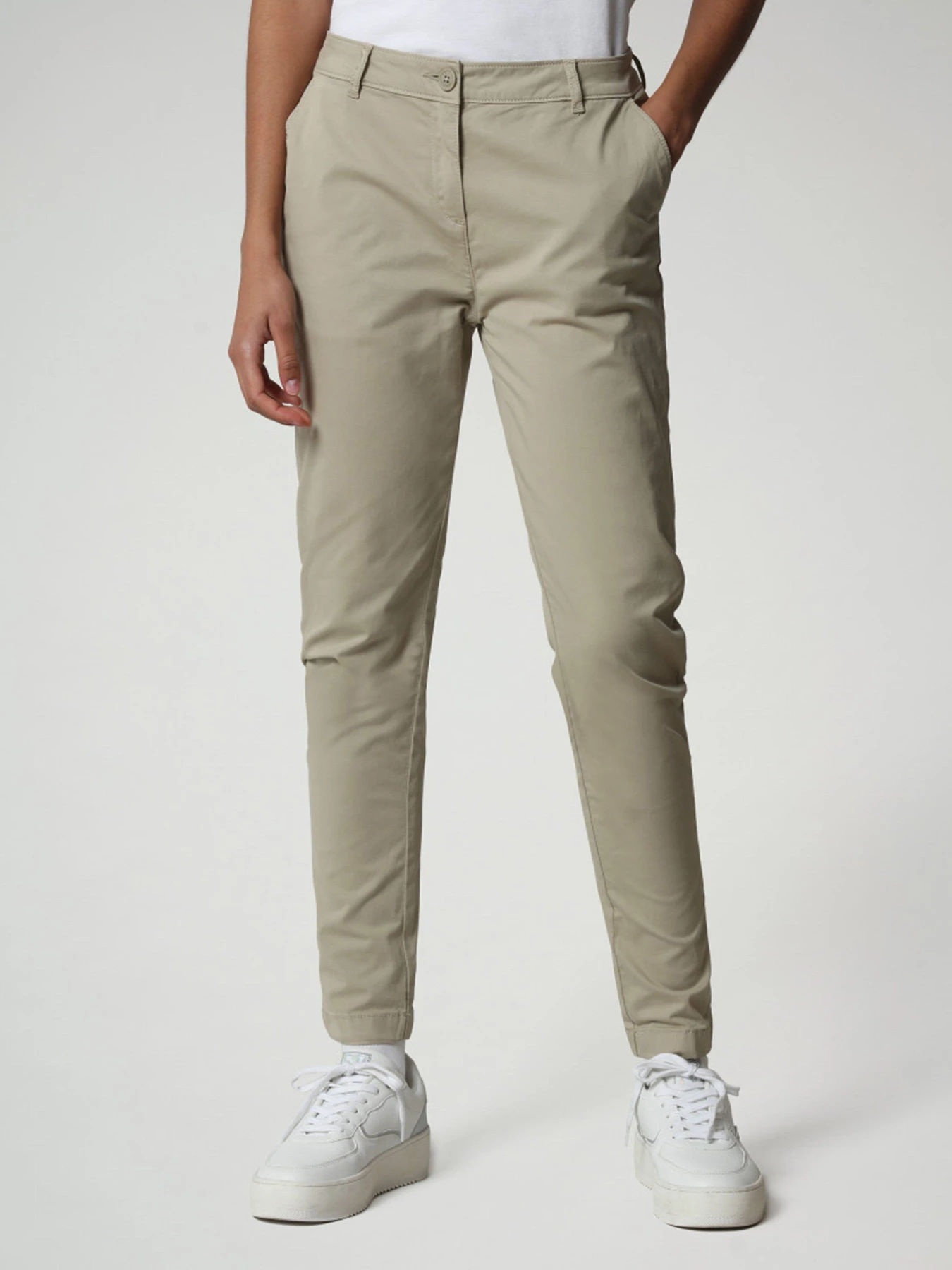 Брюки Napapijri Chino Meridian модель NP0A4FAMG5L1 Фото