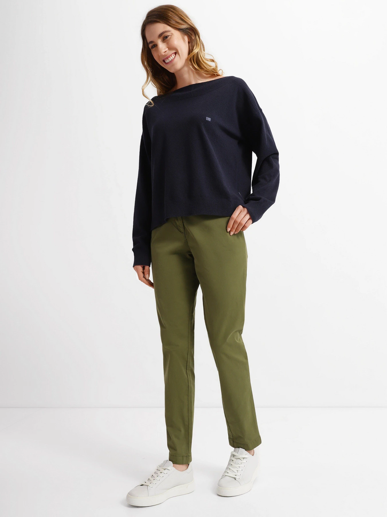 Брюки Napapijri Chino Meridian модель NP0A4FAMG2C1 Брюки Napapijri Chino Meridian модель NP0A4FAMG2C1 Фото