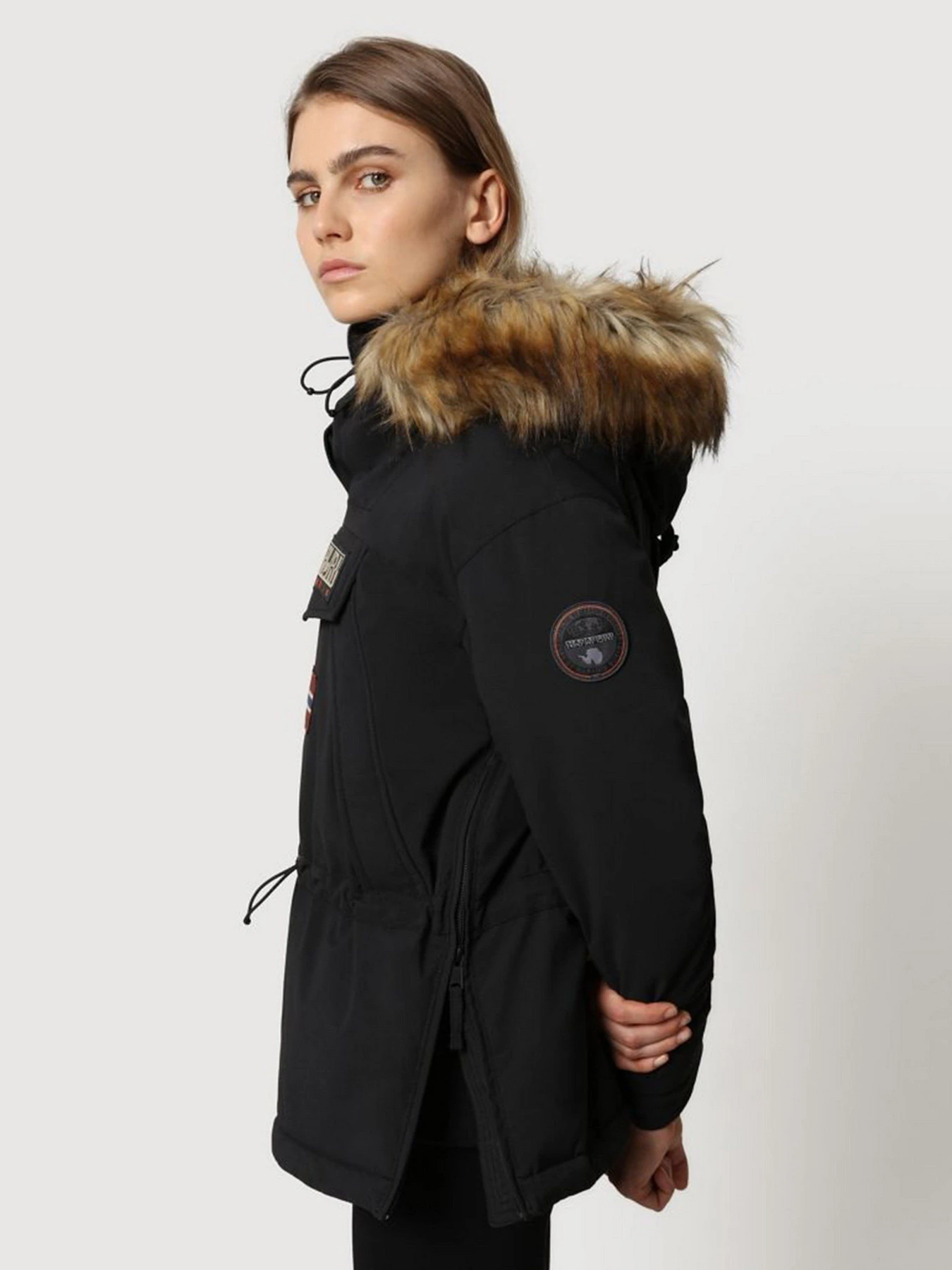 Куртки та дублянки Napapijri Skidoo EF модель NP0A4EVI0411 Куртки та дублянки Napapijri Skidoo EF модель NP0A4EVI0411 Фото