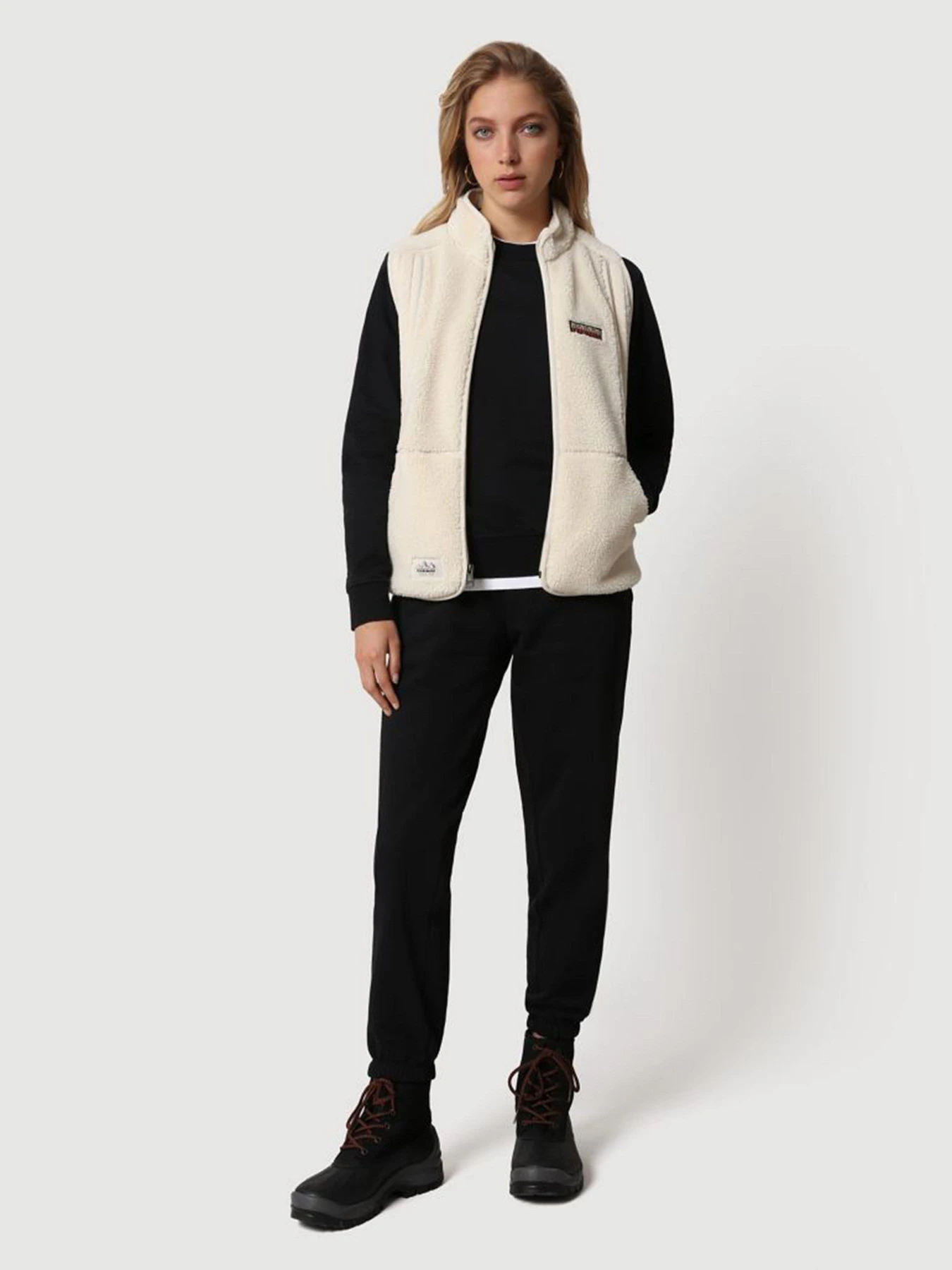 Свитры и кардиганы Napapijri YUPIK VEST W модель NP0A4FN8NS51 Свитры и кардиганы Napapijri YUPIK VEST W модель NP0A4FN8NS51 Фото