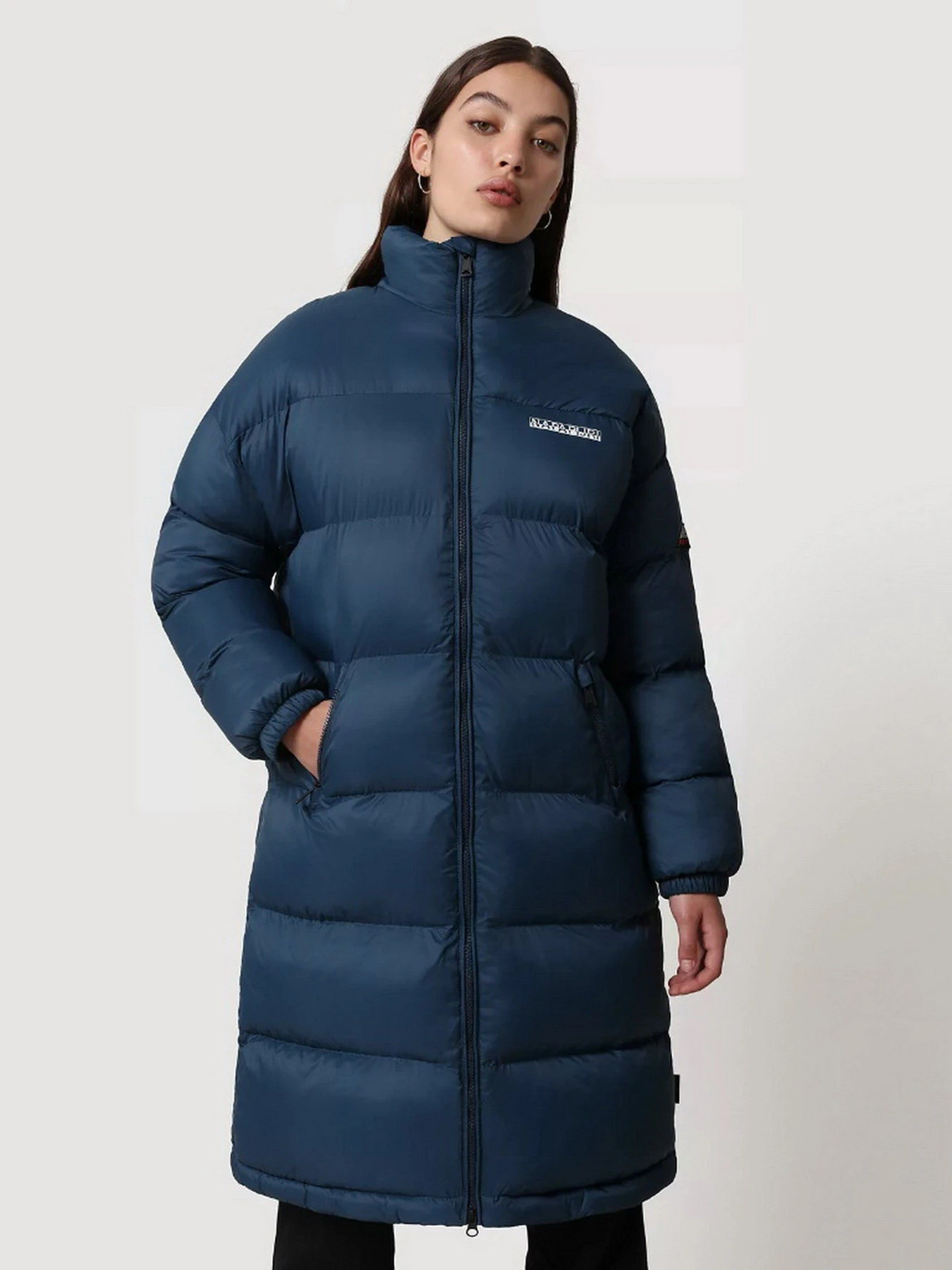 Куртки та дублянки Napapijri Box Long модель NP0A4FS1BB81 Куртки та дублянки Napapijri Box Long модель NP0A4FS1BB81 Фото