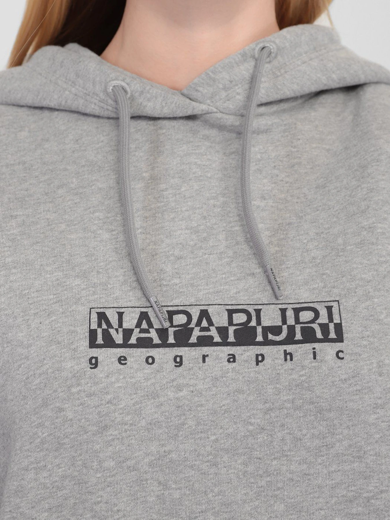 Худи и свитшоты Napapijri Box модель NP0A4FSG1601 Худи и свитшоты Napapijri Box модель NP0A4FSG1601 Фото