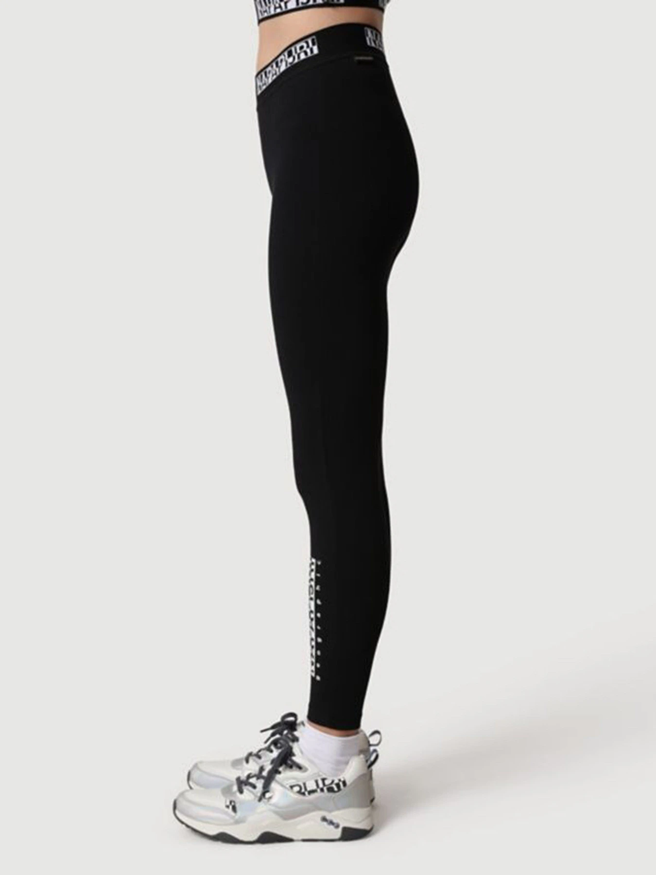 Брюки Napapijri M-BOX LEGGINGS 2 модель NP0A4FSJ0411 Брюки Napapijri M-BOX LEGGINGS 2 модель NP0A4FSJ0411 Фото