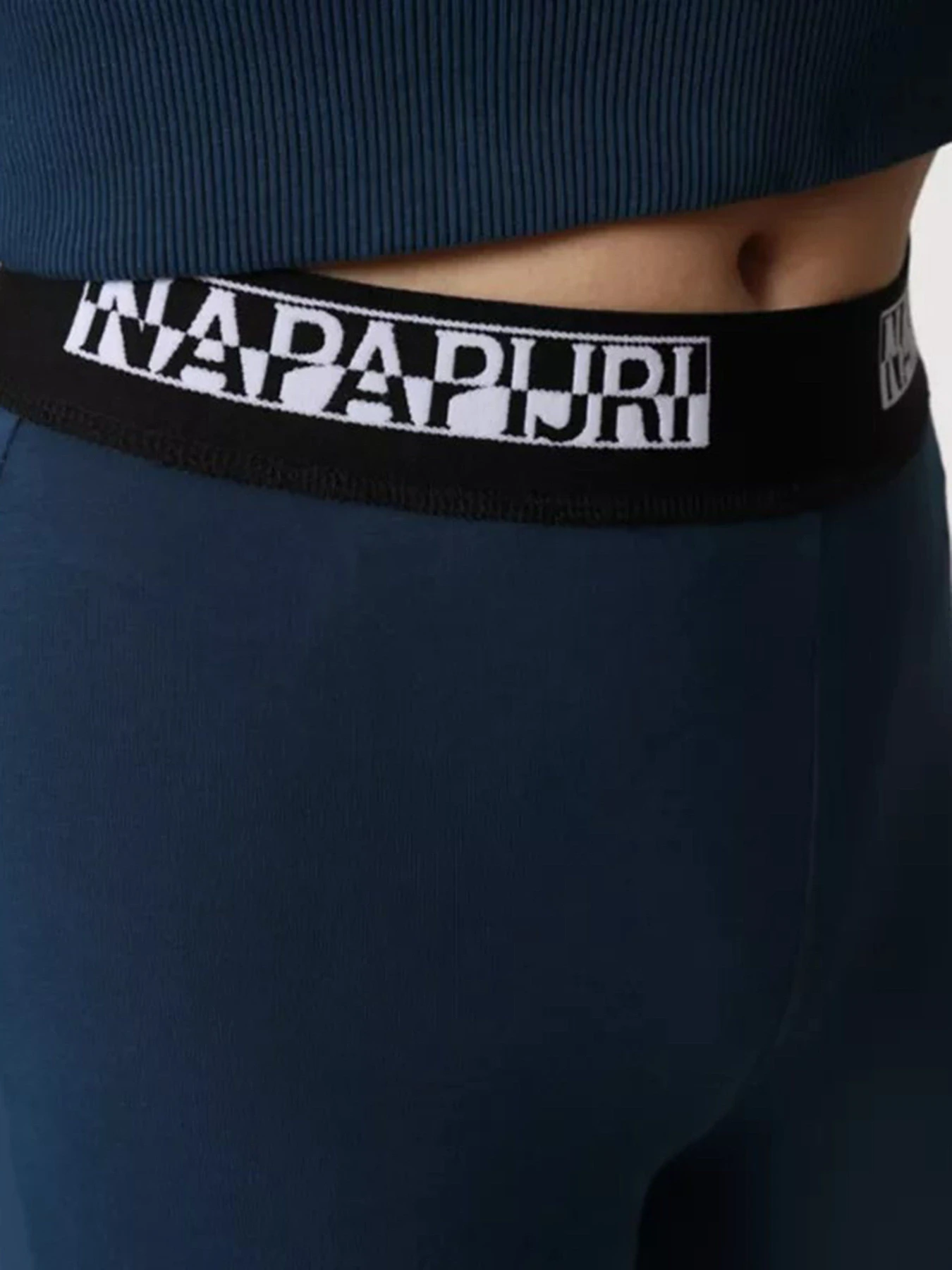 Брюки Napapijri M-BOX LEGGINGS 2 модель NP0A4FSJBB81 Брюки Napapijri M-BOX LEGGINGS 2 модель NP0A4FSJBB81 Фото