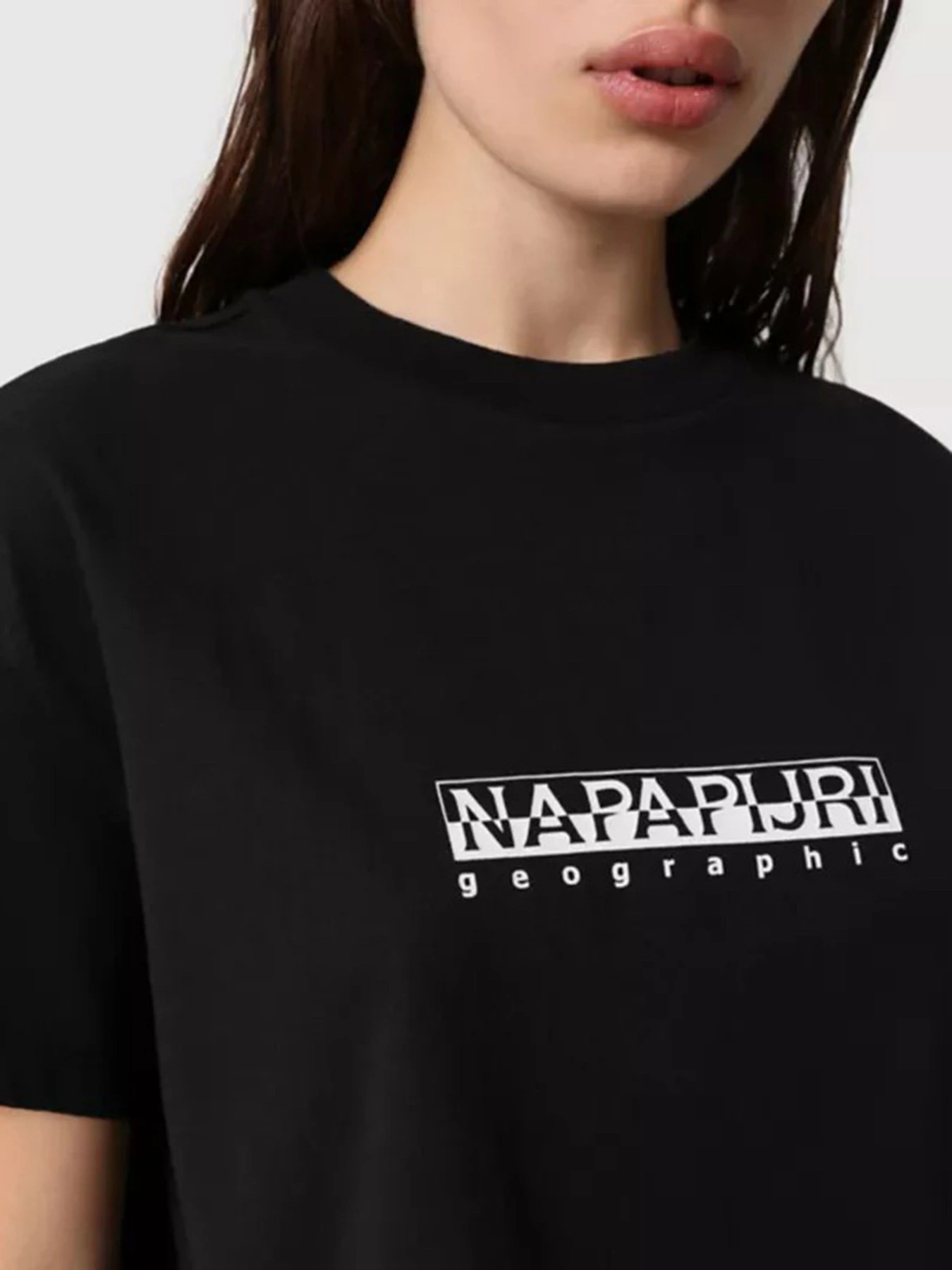 Футболки и поло Napapijri S-BOX W CROPPED 2 модель NP0A4FSO0411 Футболки и поло Napapijri S-BOX W CROPPED 2 модель NP0A4FSO0411 Фото