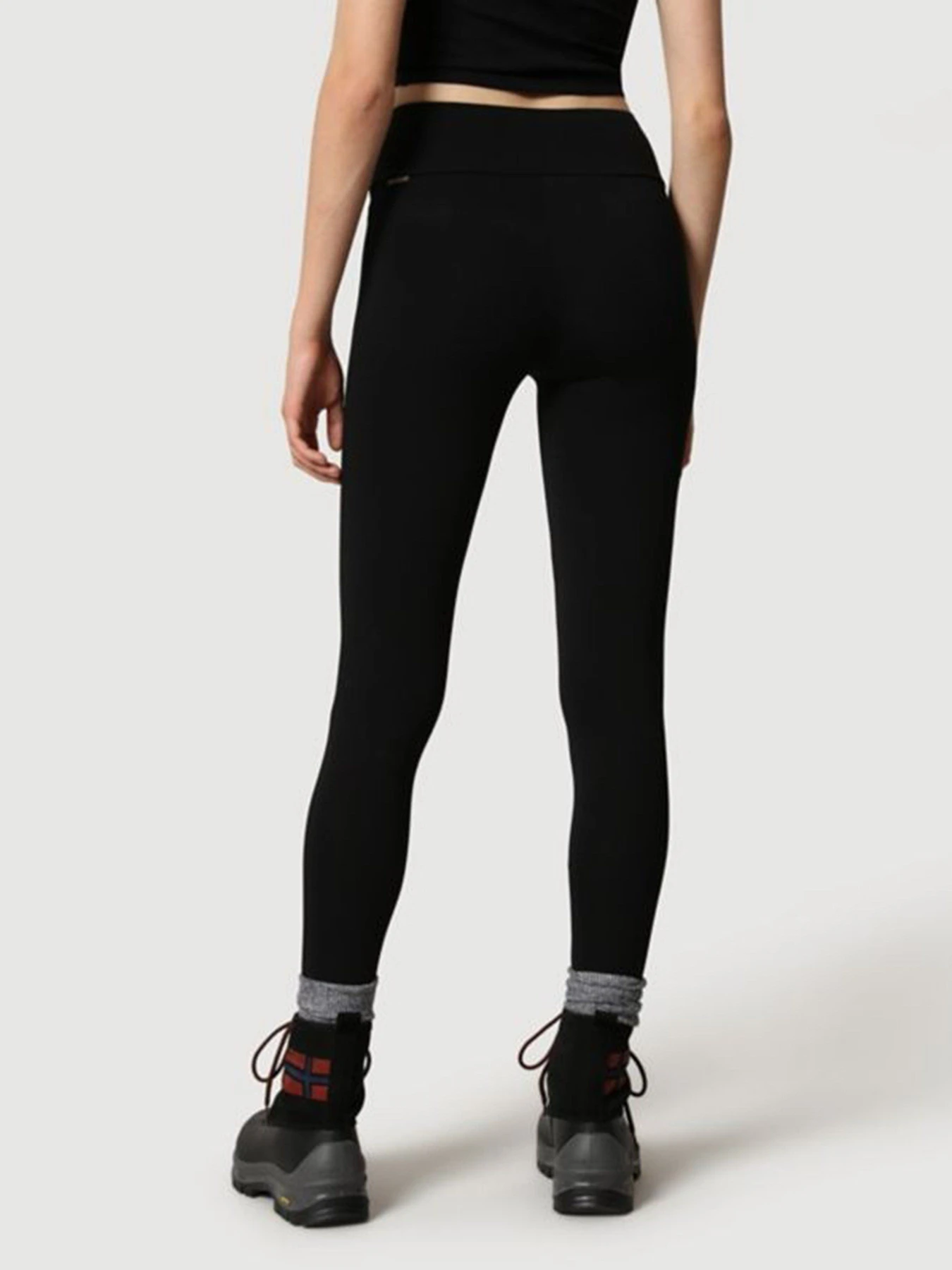 Брюки Napapijri M-LEGGINGS модель NP0A4FV60411 Брюки Napapijri M-LEGGINGS модель NP0A4FV60411 Фото