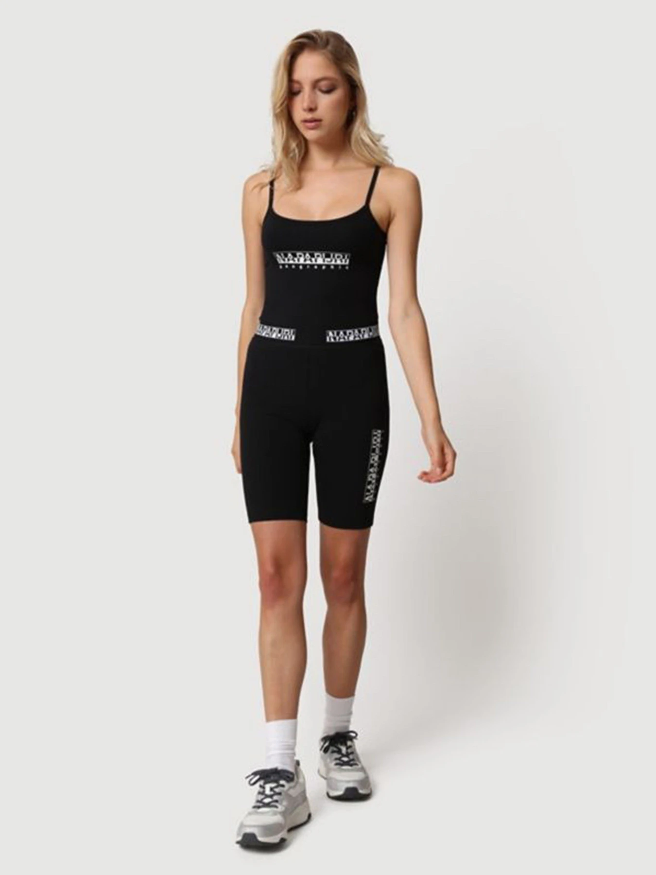Боди и корсеты Napapijri S-BOX W BODY 1 модель NP0A4FV90411 Боди и корсеты Napapijri S-BOX W BODY 1 модель NP0A4FV90411 Фото