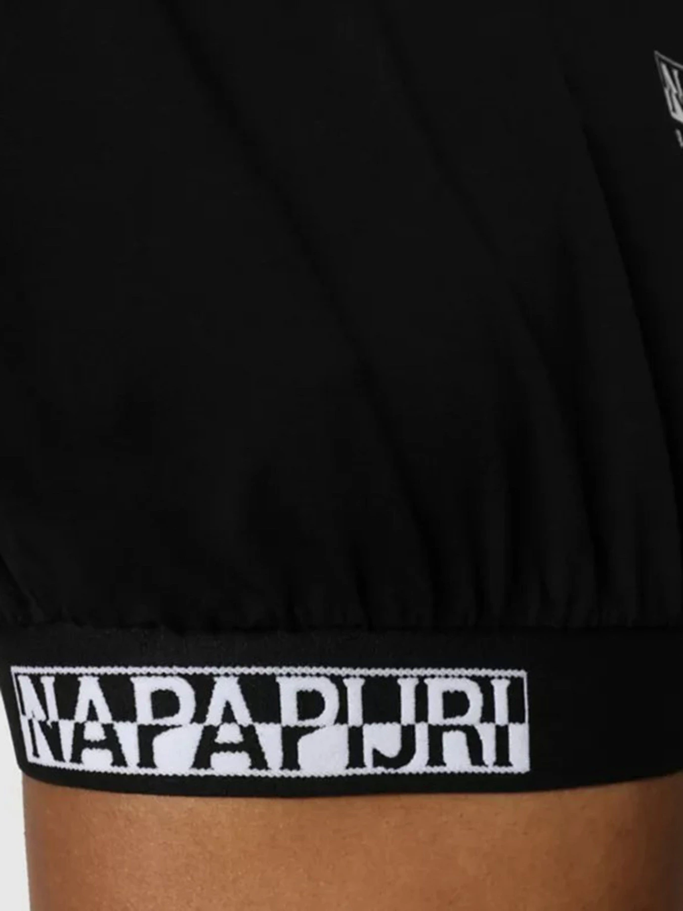 Футболки и поло Napapijri S-BOX W CROP WIDE 2 модель NP0A4FVB0411 Футболки и поло Napapijri S-BOX W CROP WIDE 2 модель NP0A4FVB0411 Фото