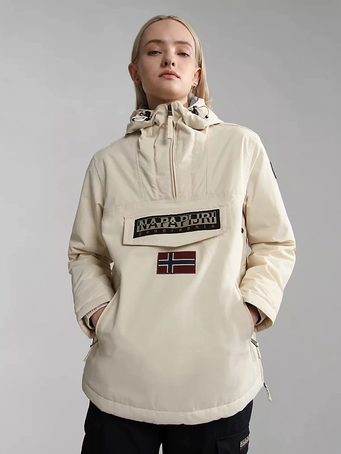 Куртки та дублянки Napapijri Rainforest модель NP0A4GM6NS51 Куртки та дублянки Napapijri Rainforest модель NP0A4GM6NS51 Фото