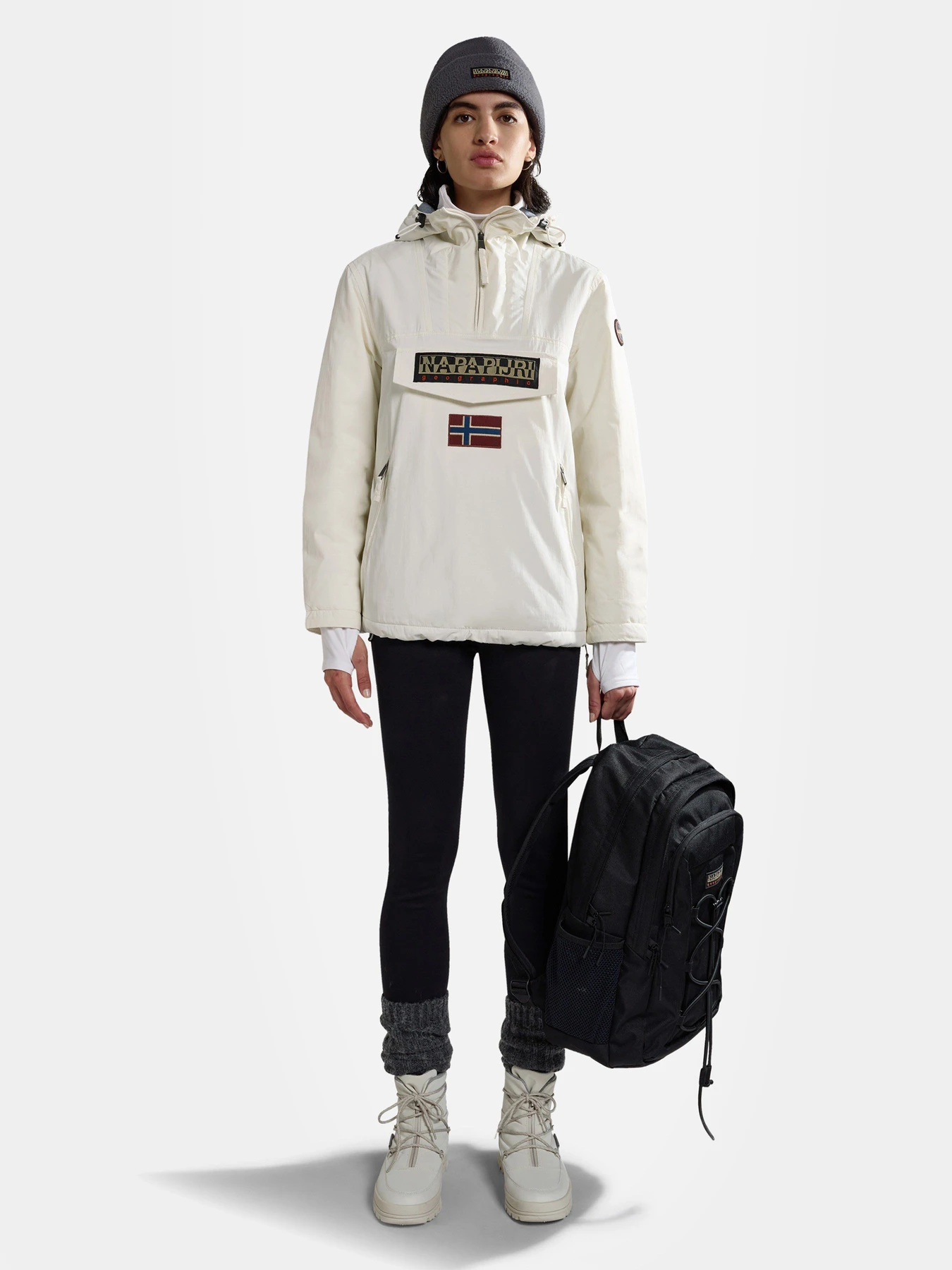 Куртки и дубленки Napapijri Rainforest Pocket Winter Anorak модель NP0A4GM6N1A1 Куртки и дубленки Napapijri Rainforest Pocket Winter Anorak модель NP0A4GM6N1A1 Фото