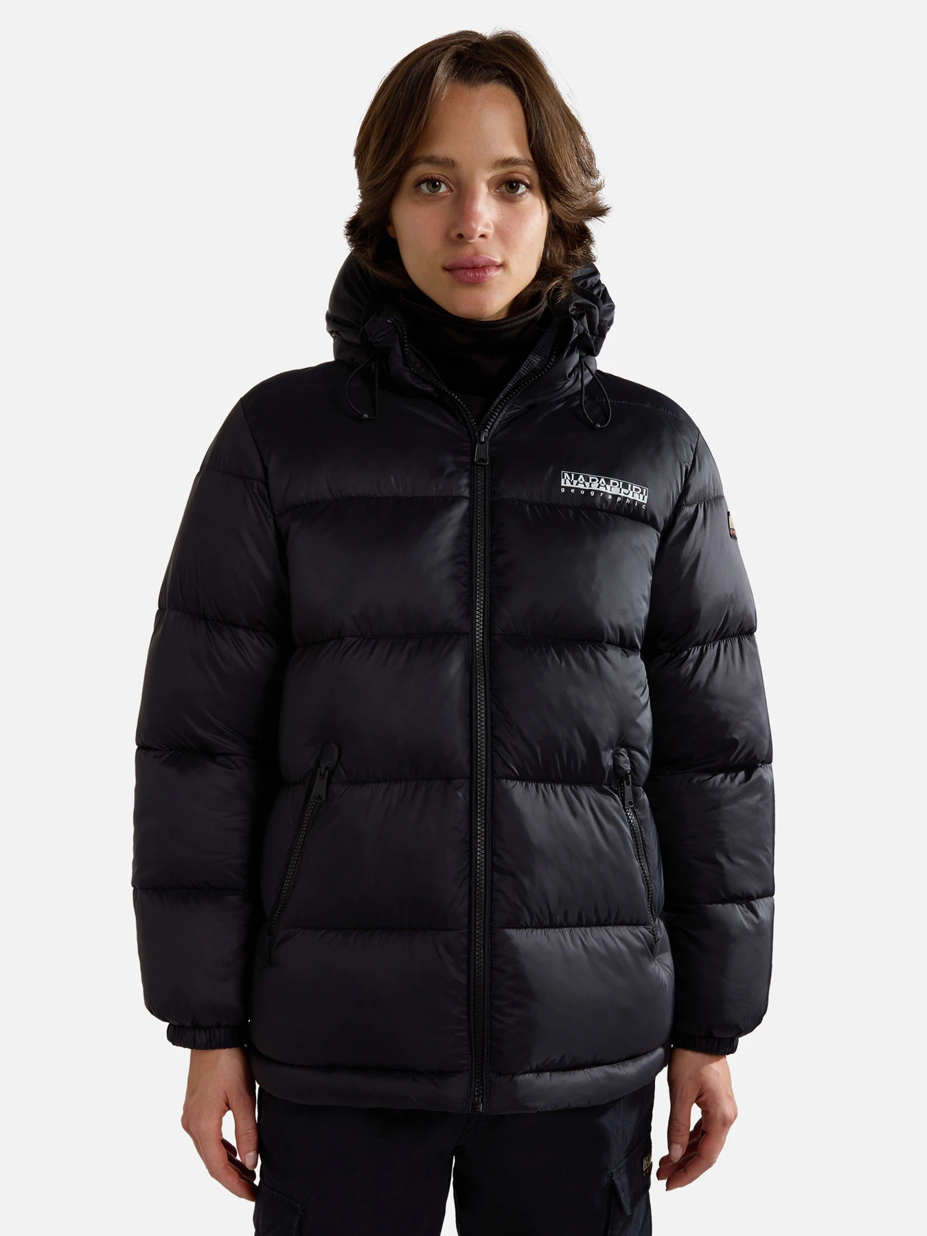 Куртки и дубленки Napapijri Box Medium Puffer модель NP0A4HCP0411 Куртки и дубленки Napapijri Box Medium Puffer модель NP0A4HCP0411 Фото