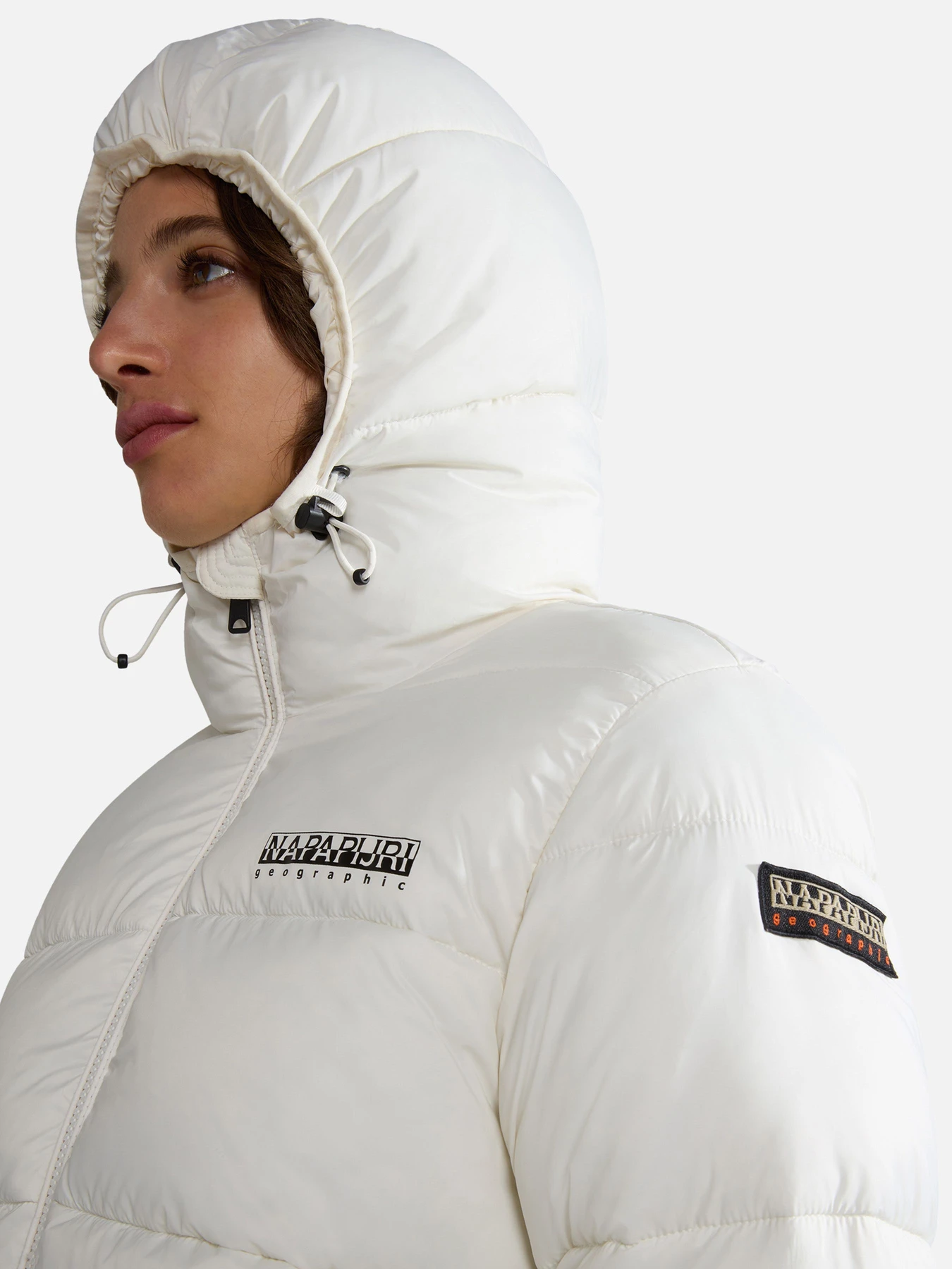 Куртки та дублянки Napapijri Box Medium Puffer модель NP0A4HCPN1A1 Куртки та дублянки Napapijri Box Medium Puffer модель NP0A4HCPN1A1 Фото