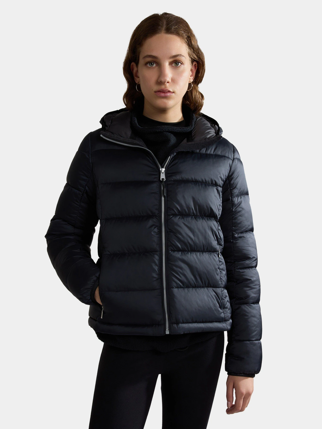 Куртки та дублянки Napapijri Aerons Rise модель NP0A4HCS0411 Куртки та дублянки Napapijri Aerons Rise модель NP0A4HCS0411 Фото