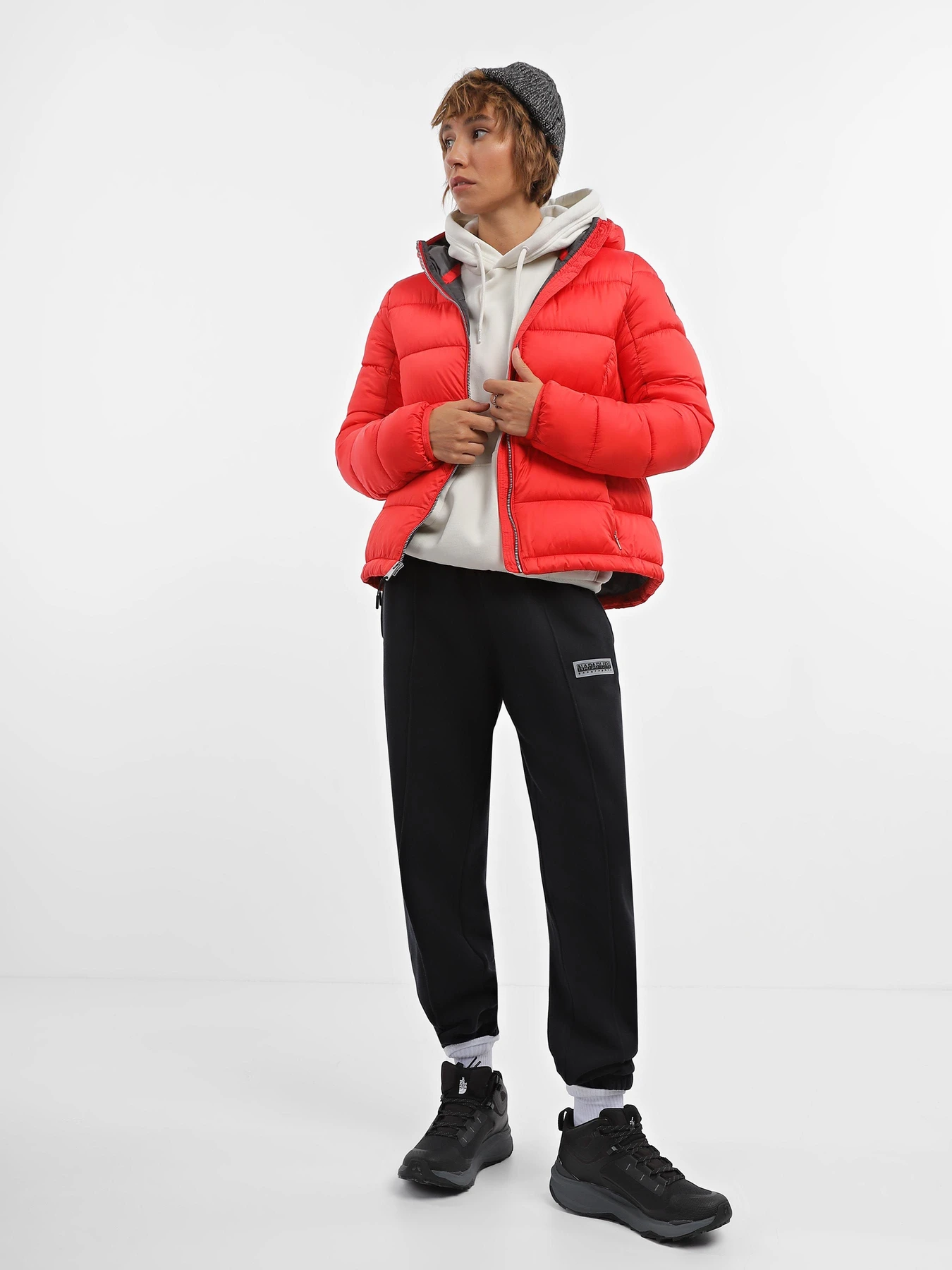 Куртки и дубленки Napapijri Aerons Rise модель NP0A4HCSR231 Куртки и дубленки Napapijri Aerons Rise модель NP0A4HCSR231 Фото