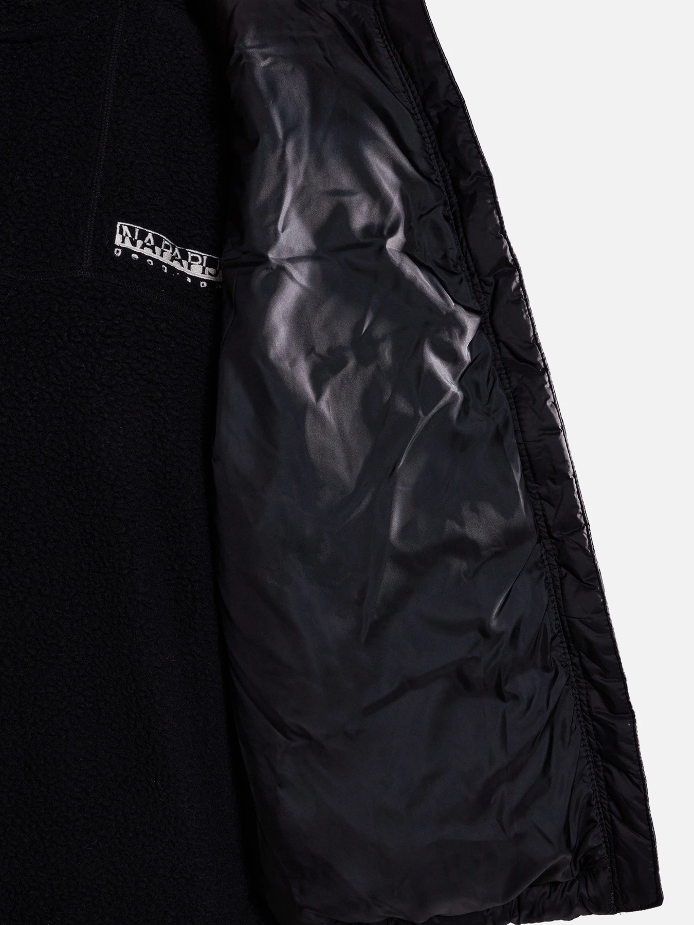 Куртки и дубленки Napapijri Box Puffer модель NP0A4HJV0411 Куртки и дубленки Napapijri Box Puffer модель NP0A4HJV0411 Фото