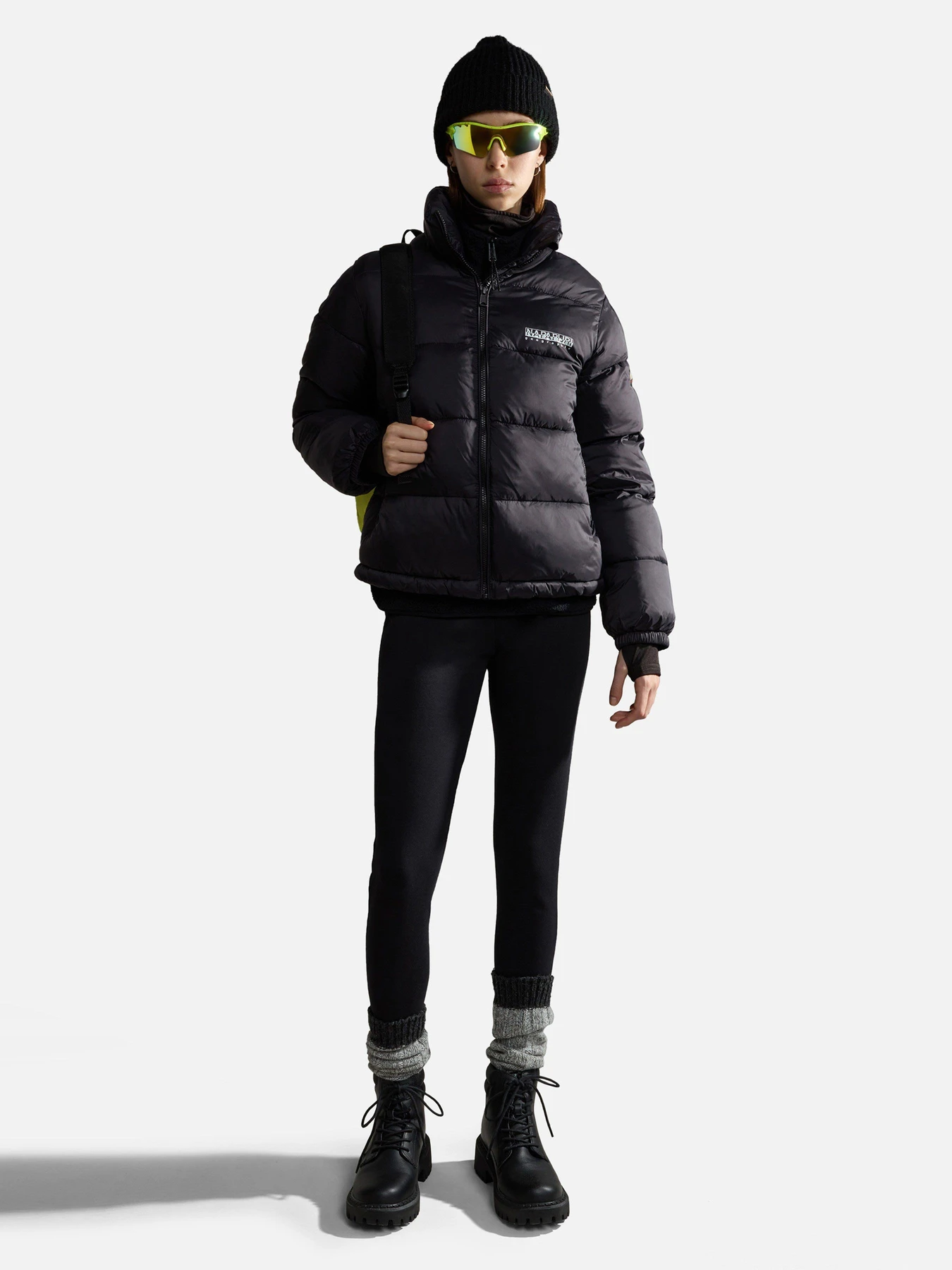 Куртки и дубленки Napapijri Box Puffer модель NP0A4HJV0411 Куртки и дубленки Napapijri Box Puffer модель NP0A4HJV0411 Фото