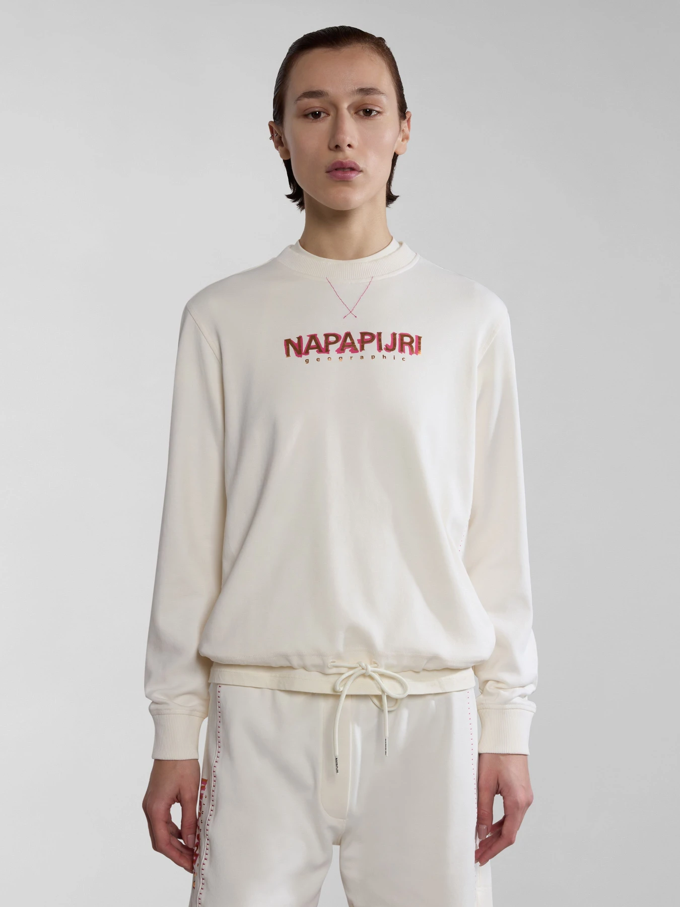 Худи и свитшоты Napapijri B-Kreis модель NP0A4HNWN1A1 Худи и свитшоты Napapijri B-Kreis модель NP0A4HNWN1A1 Фото