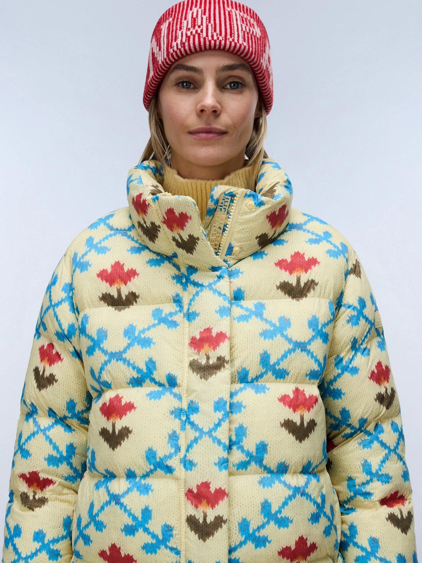 Куртки та дублянки Napapijri A-GLANE AOP STAND W FLOWER W F модель NP0A8AHQFZS1 Куртки та дублянки Napapijri A-GLANE AOP STAND W FLOWER W F модель NP0A8AHQFZS1 Фото