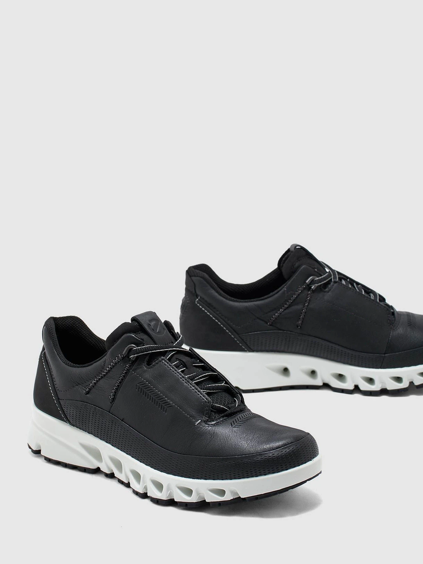 Кроссовки ECCO Multi-Vent модель 88012401001 Фото
