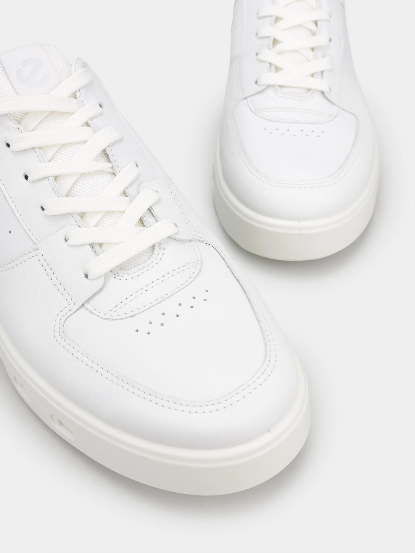 Кеди ECCO Street 720 модель 52081401007 Кеди ECCO Street 720 модель 52081401007 Фото